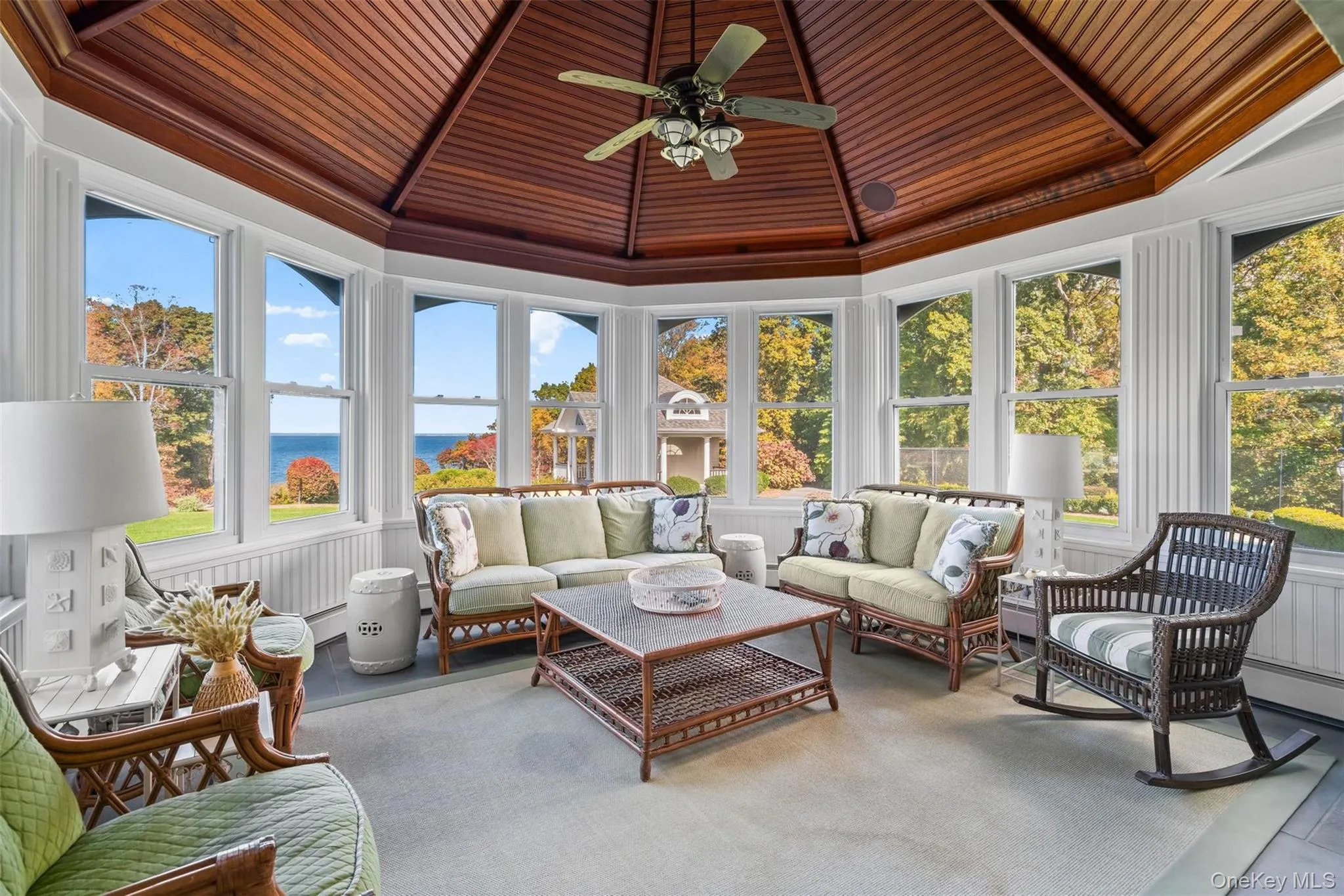 Inviting Conservatory Inviting Conservatory