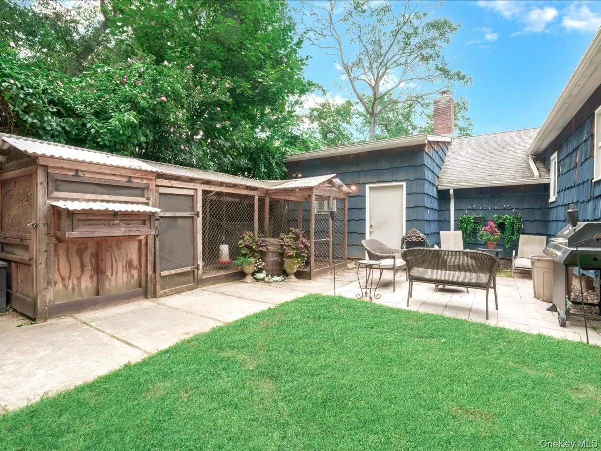 223 Locust Drive, Brookhaven, NY, 3 Bedrooms Bedrooms, 7 Rooms Rooms,1 BathroomBathrooms,Residential,For Rent,Locust,0,990249 223 Locust Drive, Brookhaven, NY, 3 Bedrooms Bedrooms, 7 Rooms Rooms,1 BathroomBathrooms,Residential,For Rent,Locust,0,990249