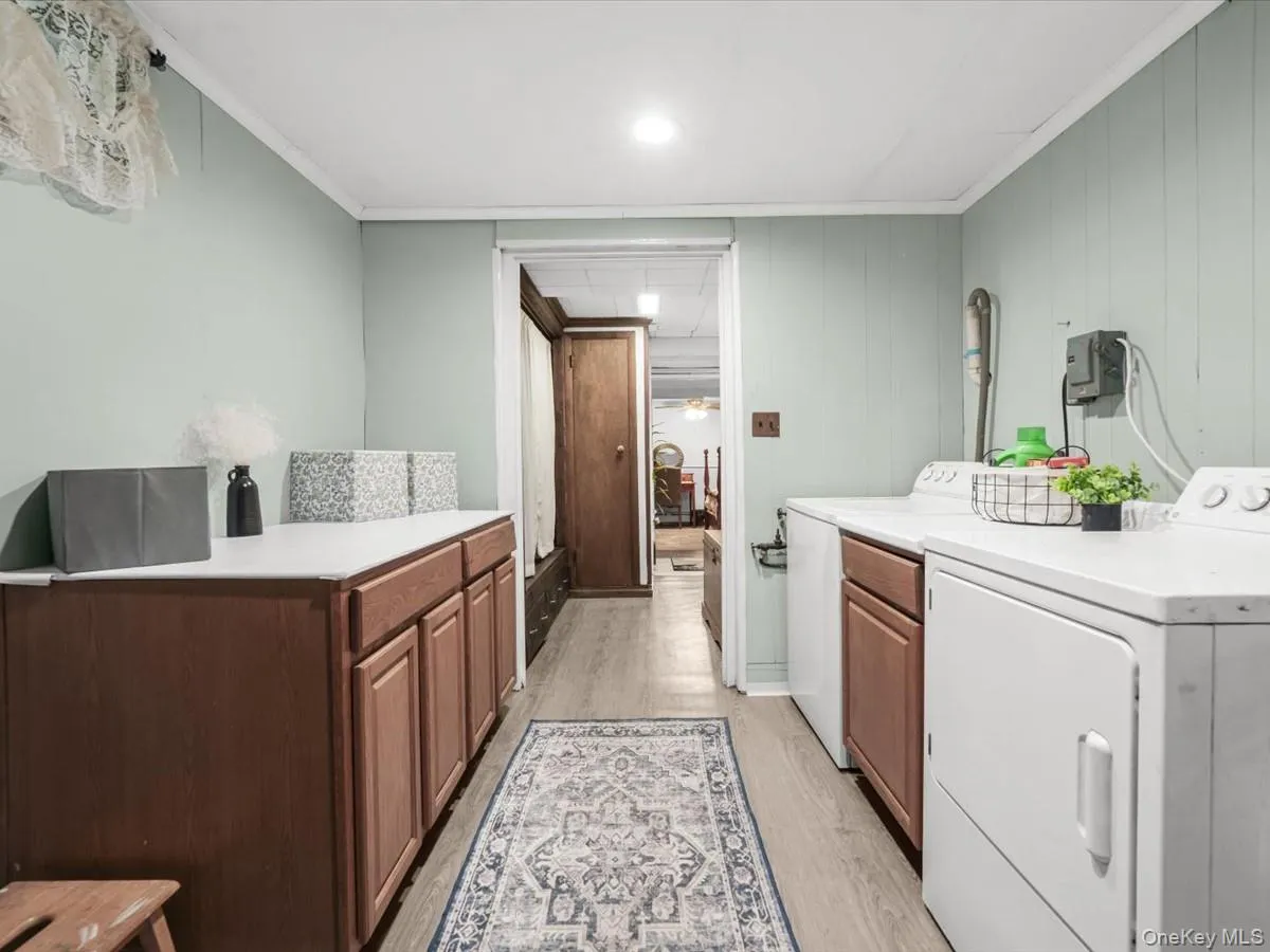 223 Locust Drive, Brookhaven, NY, 3 Bedrooms Bedrooms, 7 Rooms Rooms,1 BathroomBathrooms,Residential,For Rent,Locust,0,990249 223 Locust Drive, Brookhaven, NY, 3 Bedrooms Bedrooms, 7 Rooms Rooms,1 BathroomBathrooms,Residential,For Rent,Locust,0,990249
