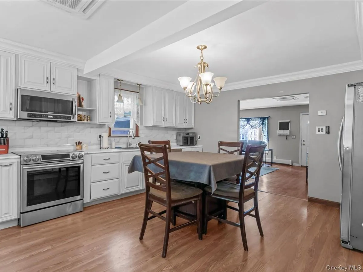 223 Locust Drive, Brookhaven, NY, 3 Bedrooms Bedrooms, 7 Rooms Rooms,1 BathroomBathrooms,Residential,For Rent,Locust,0,990249 223 Locust Drive, Brookhaven, NY, 3 Bedrooms Bedrooms, 7 Rooms Rooms,1 BathroomBathrooms,Residential,For Rent,Locust,0,990249
