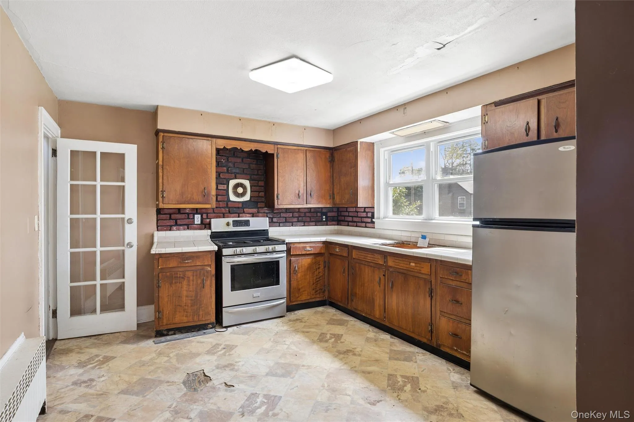 107 25th Street, Huntington, NY, 3 Bedrooms Bedrooms, 6 Rooms Rooms,1 BathroomBathrooms,Residential,For Rent,25th,0,KEY990266 107 25th Street, Huntington, NY, 3 Bedrooms Bedrooms, 6 Rooms Rooms,1 BathroomBathrooms,Residential,For Rent,25th,0,KEY990266