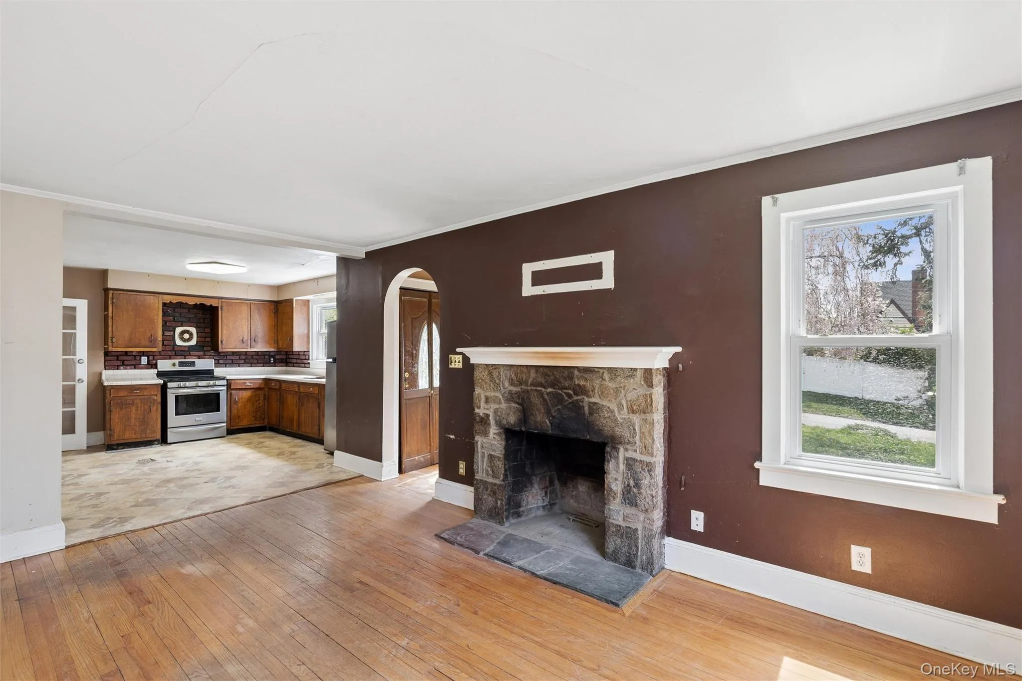 107 25th Street, Huntington, NY, 3 Bedrooms Bedrooms, 6 Rooms Rooms,1 BathroomBathrooms,Residential,For Rent,25th,0,KEY990266 107 25th Street, Huntington, NY, 3 Bedrooms Bedrooms, 6 Rooms Rooms,1 BathroomBathrooms,Residential,For Rent,25th,0,KEY990266