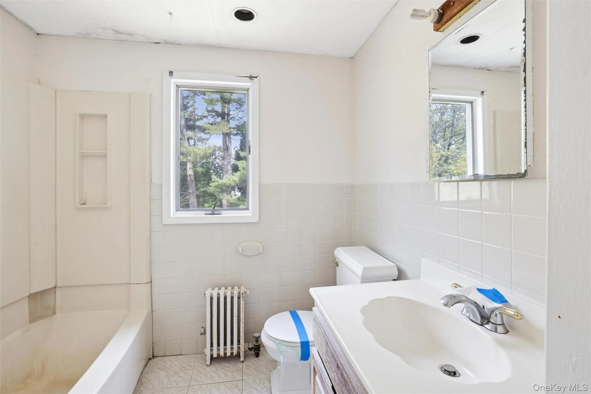 107 25th Street, Huntington, NY, 3 Bedrooms Bedrooms, 6 Rooms Rooms,1 BathroomBathrooms,Residential,For Rent,25th,0,KEY990266 107 25th Street, Huntington, NY, 3 Bedrooms Bedrooms, 6 Rooms Rooms,1 BathroomBathrooms,Residential,For Rent,25th,0,KEY990266