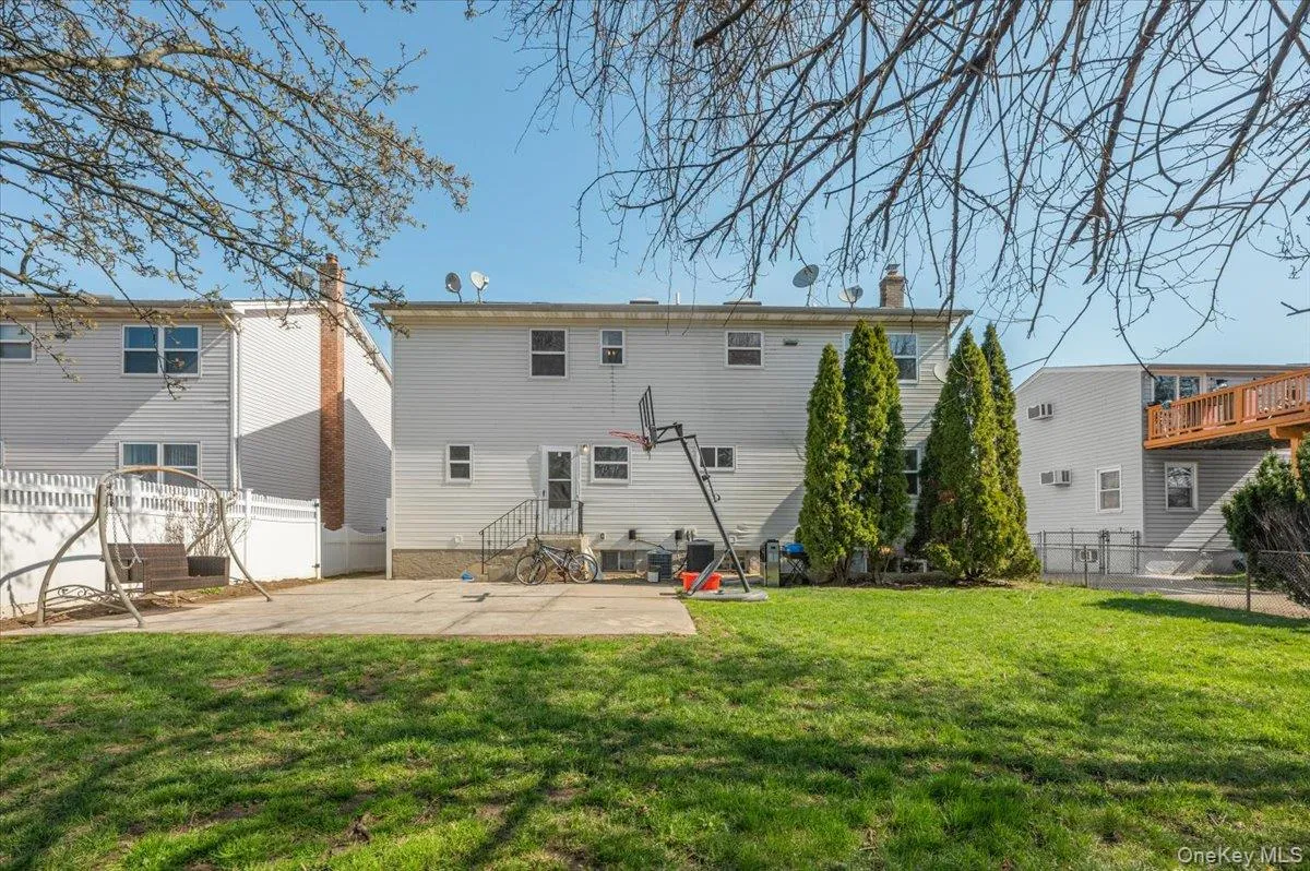 1259 New York Avenue, Hempstead, NY, 5 Bedrooms Bedrooms, 12 Rooms Rooms,3 BathroomsBathrooms,Residential Sale,For Rent,New York,0,990273 1259 New York Avenue, Hempstead, NY, 5 Bedrooms Bedrooms, 12 Rooms Rooms,3 BathroomsBathrooms,Residential Sale,For Rent,New York,0,990273