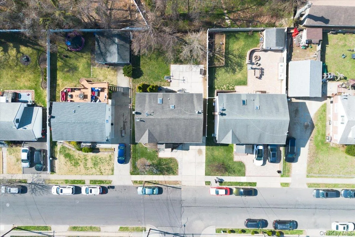 1259 New York Avenue, Hempstead, NY, 5 Bedrooms Bedrooms, 12 Rooms Rooms,3 BathroomsBathrooms,Residential Sale,For Rent,New York,0,990273 1259 New York Avenue, Hempstead, NY, 5 Bedrooms Bedrooms, 12 Rooms Rooms,3 BathroomsBathrooms,Residential Sale,For Rent,New York,0,990273