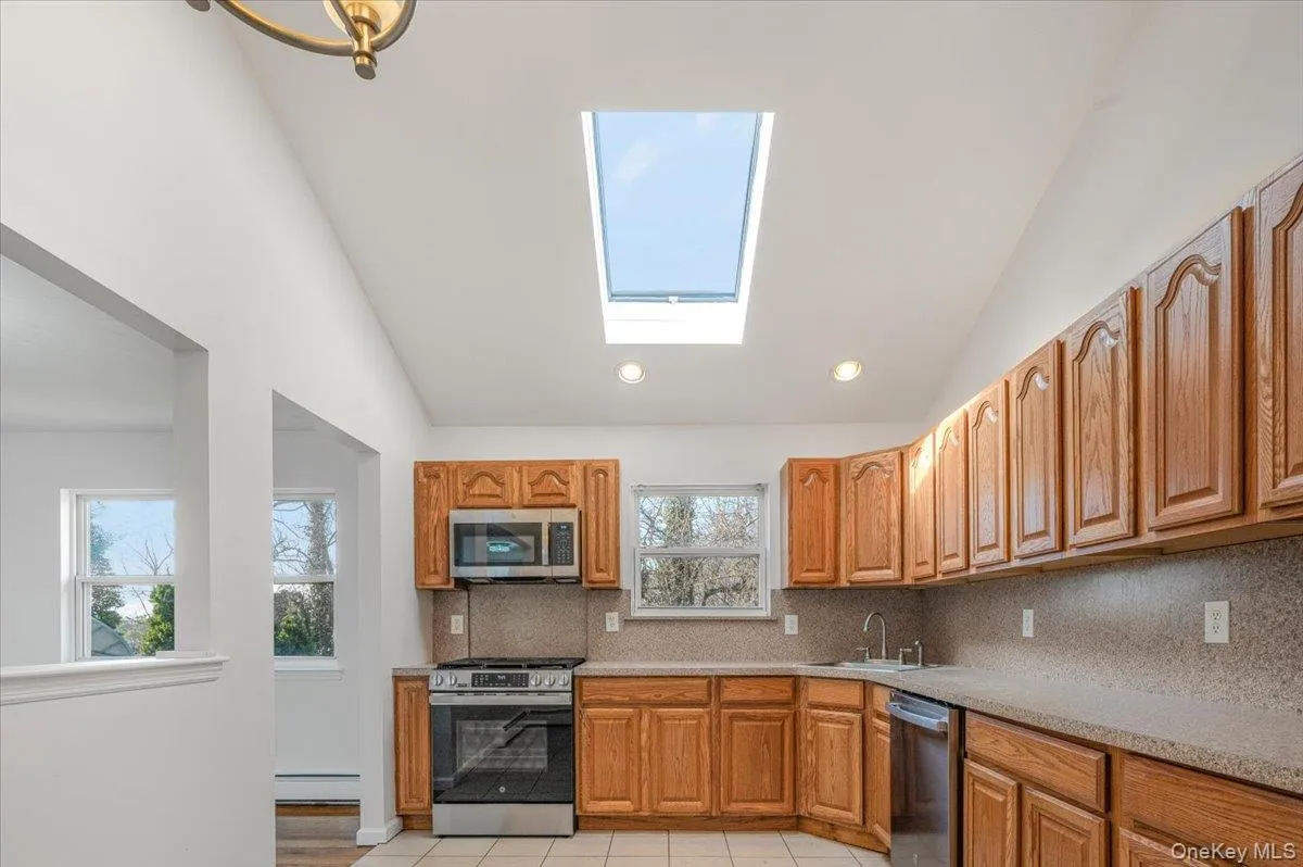 1259 New York Avenue, Hempstead, NY, 5 Bedrooms Bedrooms, 12 Rooms Rooms,3 BathroomsBathrooms,Residential Sale,For Rent,New York,0,990273 1259 New York Avenue, Hempstead, NY, 5 Bedrooms Bedrooms, 12 Rooms Rooms,3 BathroomsBathrooms,Residential Sale,For Rent,New York,0,990273
