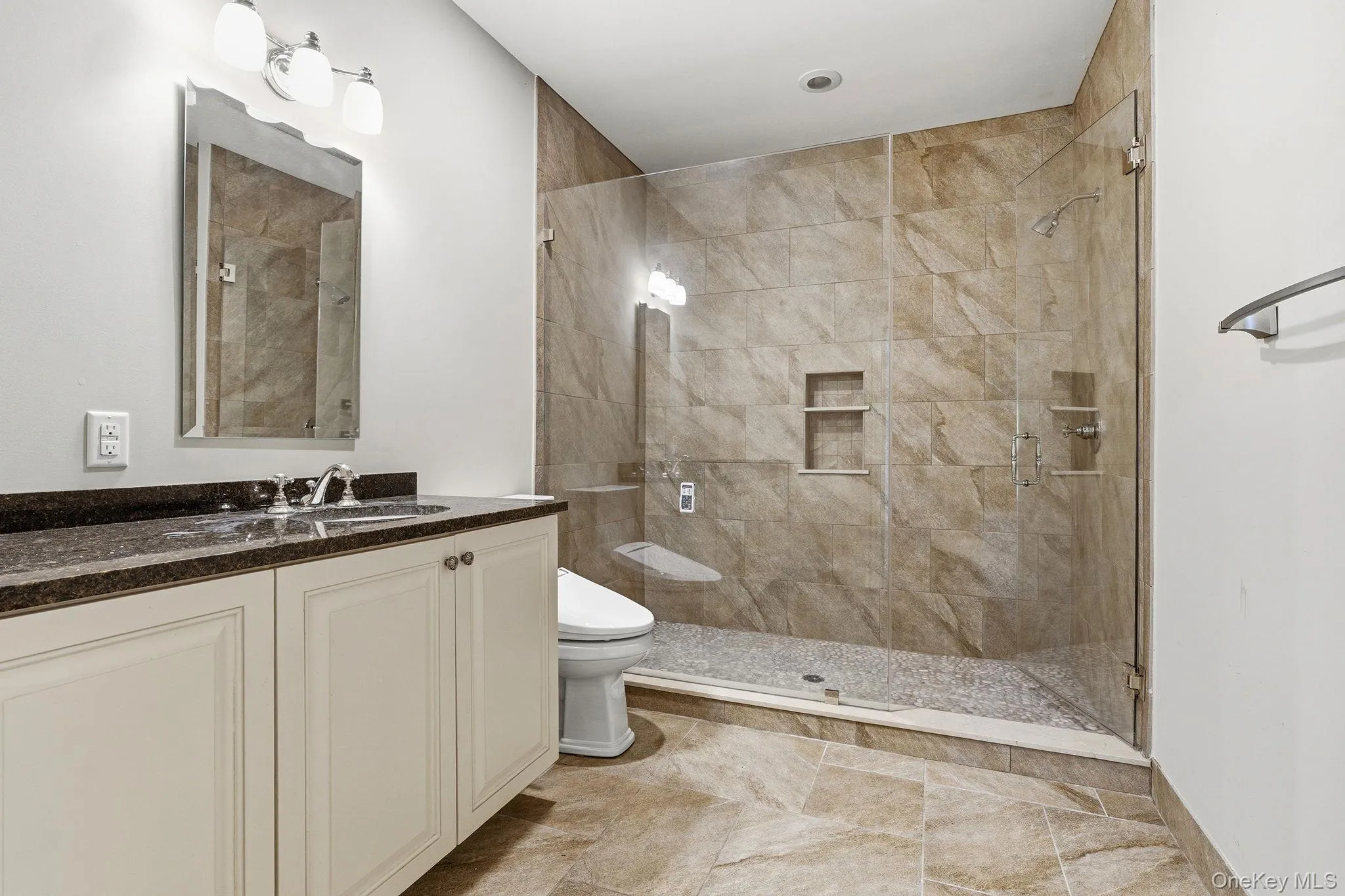 Lower Level Full Bathroom Lower Level Full Bathroom