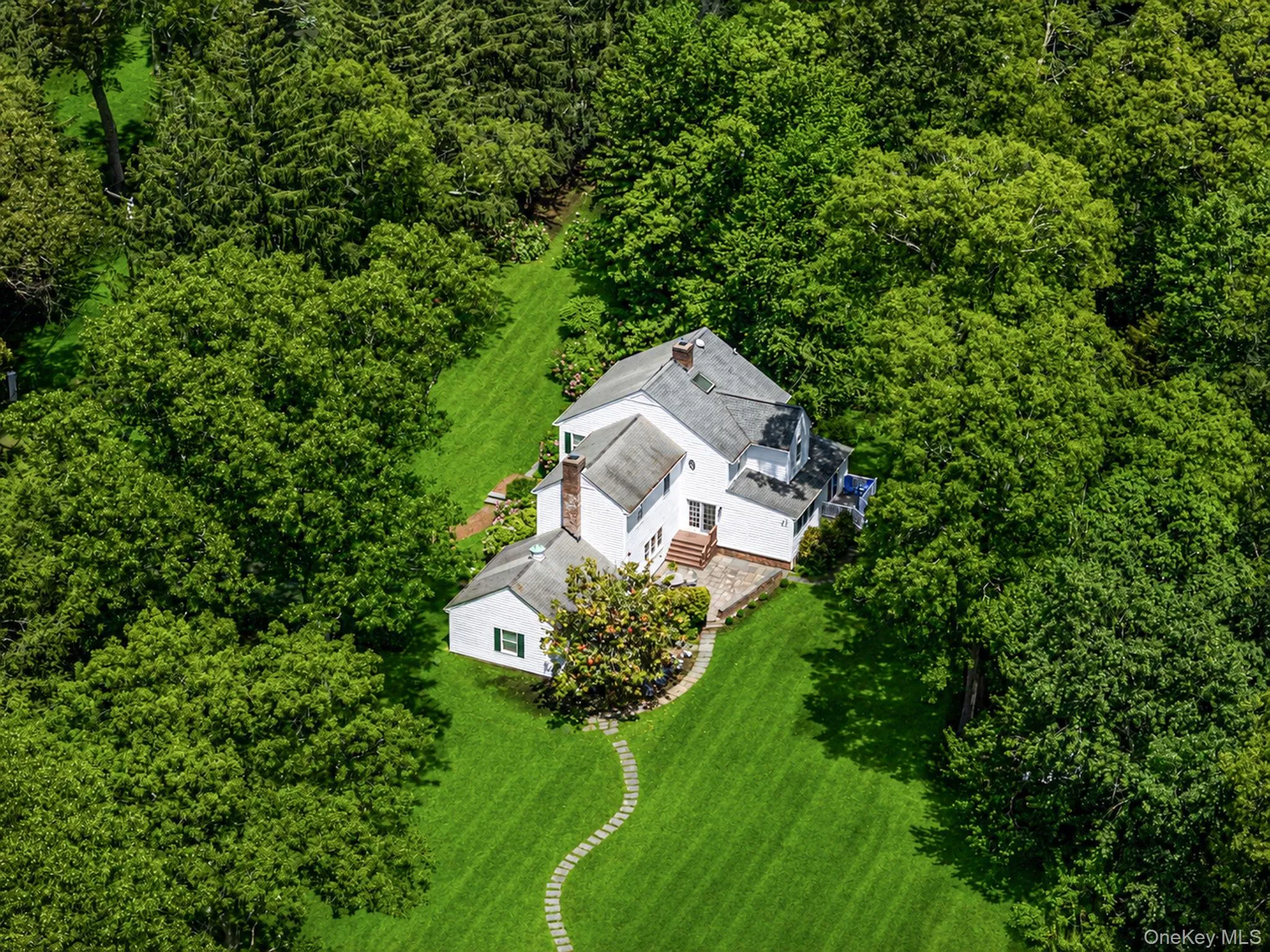 2068 Lansing Place, Oyster Bay, NY, 4 Bedrooms Bedrooms, 9 Rooms Rooms,2 BathroomsBathrooms,Residential,For Rent,Lansing,0,990283 2068 Lansing Place, Oyster Bay, NY, 4 Bedrooms Bedrooms, 9 Rooms Rooms,2 BathroomsBathrooms,Residential,For Rent,Lansing,0,990283