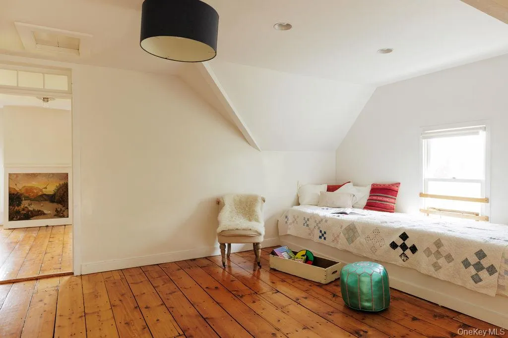 71 Starbarrack Road, Red Hook, NY, 4 Bedrooms Bedrooms, 12 Rooms Rooms,3 BathroomsBathrooms,Residential,For Rent,Starbarrack,0,990285 71 Starbarrack Road, Red Hook, NY, 4 Bedrooms Bedrooms, 12 Rooms Rooms,3 BathroomsBathrooms,Residential,For Rent,Starbarrack,0,990285