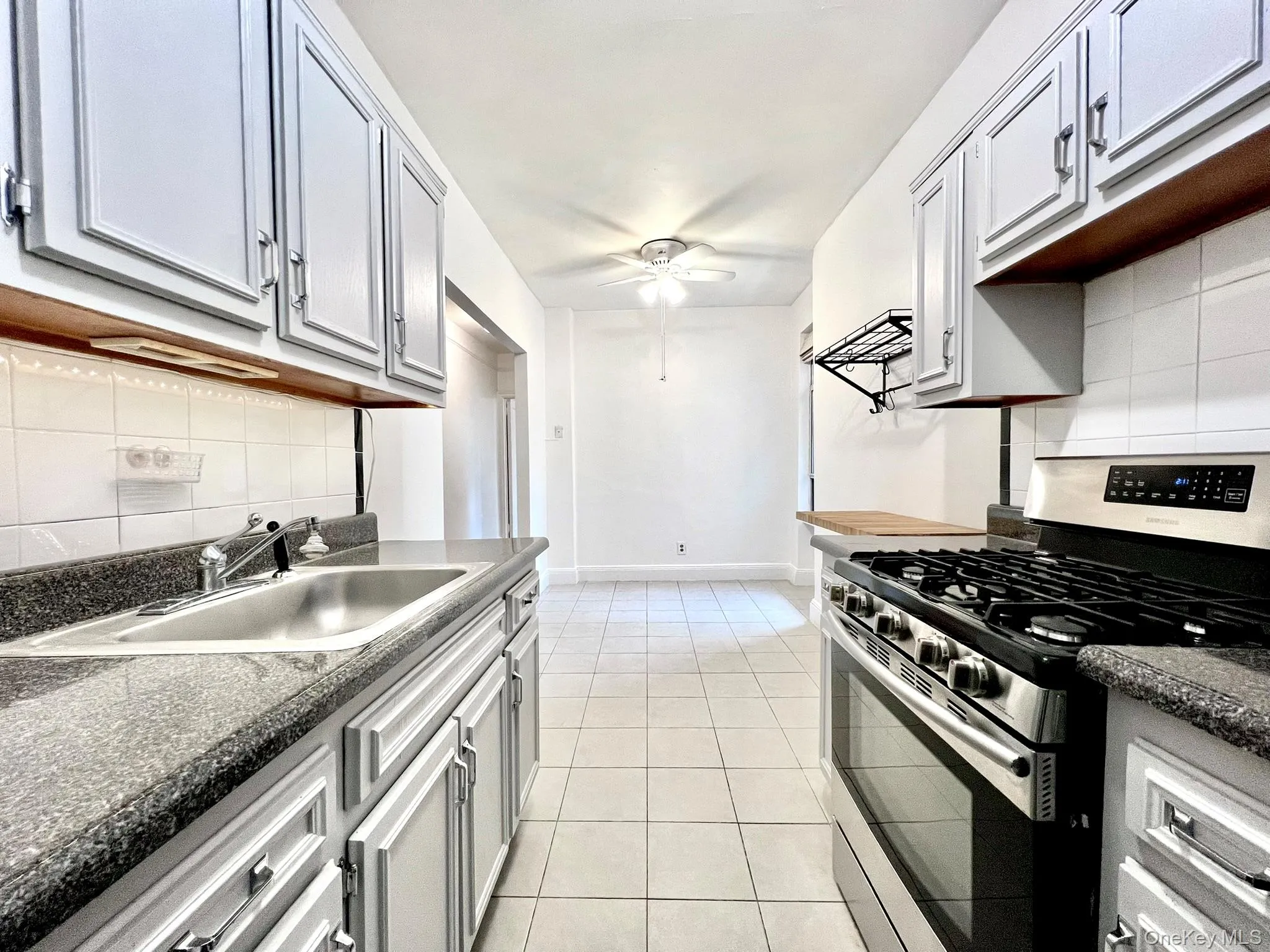 7320 Austin Street, New York, NY, 1 Bedroom Bedrooms, 3 Rooms Rooms,1 BathroomBathrooms,Residential Lease,For Rent,Austin,0,990290 7320 Austin Street, New York, NY, 1 Bedroom Bedrooms, 3 Rooms Rooms,1 BathroomBathrooms,Residential Lease,For Rent,Austin,0,990290