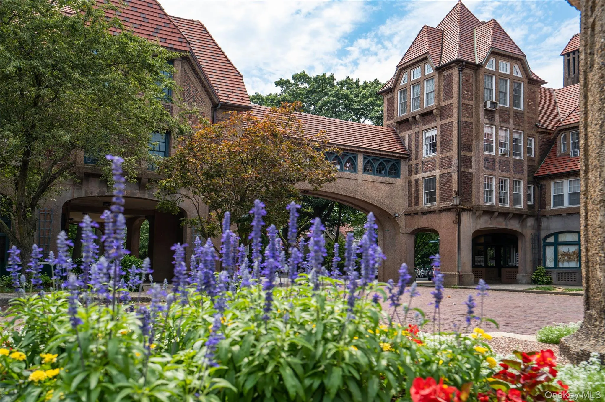 7320 Austin Street, New York, NY, 1 Bedroom Bedrooms, 3 Rooms Rooms,1 BathroomBathrooms,Residential Lease,For Rent,Austin,0,990290 7320 Austin Street, New York, NY, 1 Bedroom Bedrooms, 3 Rooms Rooms,1 BathroomBathrooms,Residential Lease,For Rent,Austin,0,990290