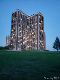 27110 Grand Central Parkway, New York, NY, 2 Rooms Rooms,1 BathroomBathrooms,Residential,For Rent,Grand Central,0,990292 27110 Grand Central Parkway, New York, NY, 2 Rooms Rooms,1 BathroomBathrooms,Residential,For Rent,Grand Central,0,990292