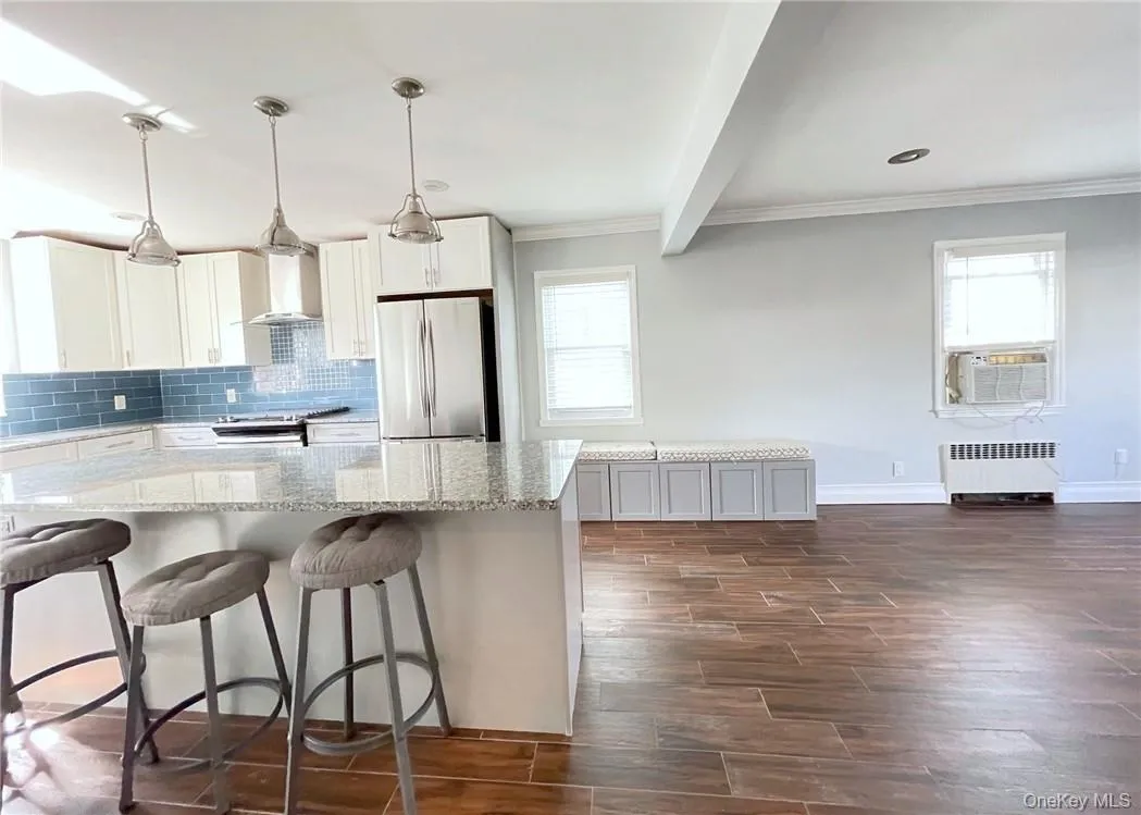 190 Washington Street, Mamaroneck, NY, 3 Bedrooms Bedrooms, 6 Rooms Rooms,2 BathroomsBathrooms,Residential Lease,For Rent,Washington,0,990314 190 Washington Street, Mamaroneck, NY, 3 Bedrooms Bedrooms, 6 Rooms Rooms,2 BathroomsBathrooms,Residential Lease,For Rent,Washington,0,990314