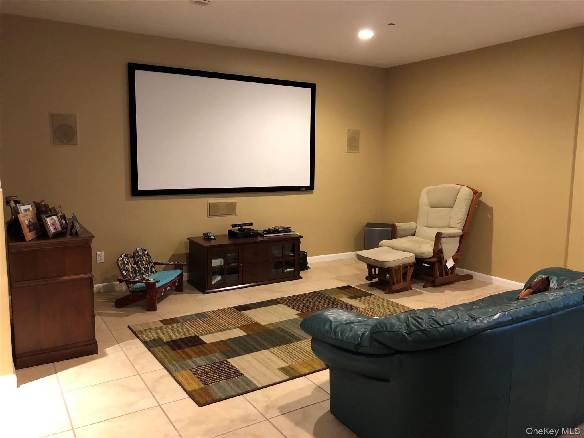 Media area on lower level Media area on lower level