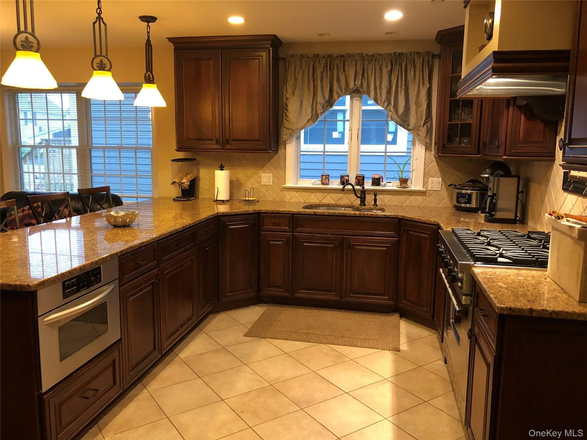 40 Ellsworth Avenue, Harrison, NY, 4 Bedrooms Bedrooms, 12 Rooms Rooms,4 BathroomsBathrooms,Residential Lease,For Rent,Ellsworth,0,990320 40 Ellsworth Avenue, Harrison, NY, 4 Bedrooms Bedrooms, 12 Rooms Rooms,4 BathroomsBathrooms,Residential Lease,For Rent,Ellsworth,0,990320