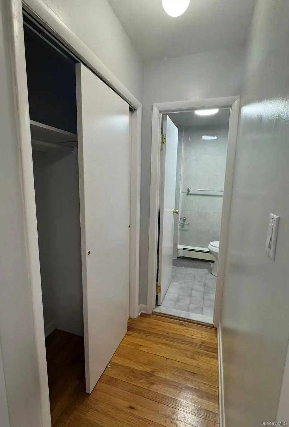 69-25 62nd Road, New York, NY, 1 Bedroom Bedrooms, 3 Rooms Rooms,1 BathroomBathrooms,Residential Lease,For Rent,62nd,0,990325 69-25 62nd Road, New York, NY, 1 Bedroom Bedrooms, 3 Rooms Rooms,1 BathroomBathrooms,Residential Lease,For Rent,62nd,0,990325