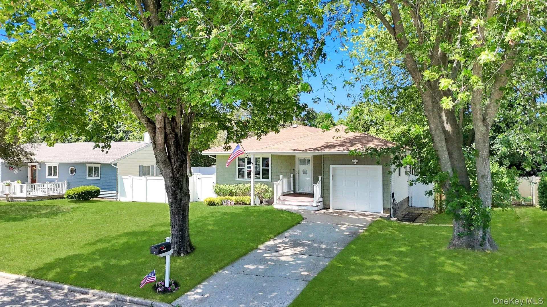 84 Oneida Avenue, Brookhaven, NY, 3 Bedrooms Bedrooms, 6 Rooms Rooms,2 BathroomsBathrooms,Residential,For Rent,Oneida,0,990332 84 Oneida Avenue, Brookhaven, NY, 3 Bedrooms Bedrooms, 6 Rooms Rooms,2 BathroomsBathrooms,Residential,For Rent,Oneida,0,990332