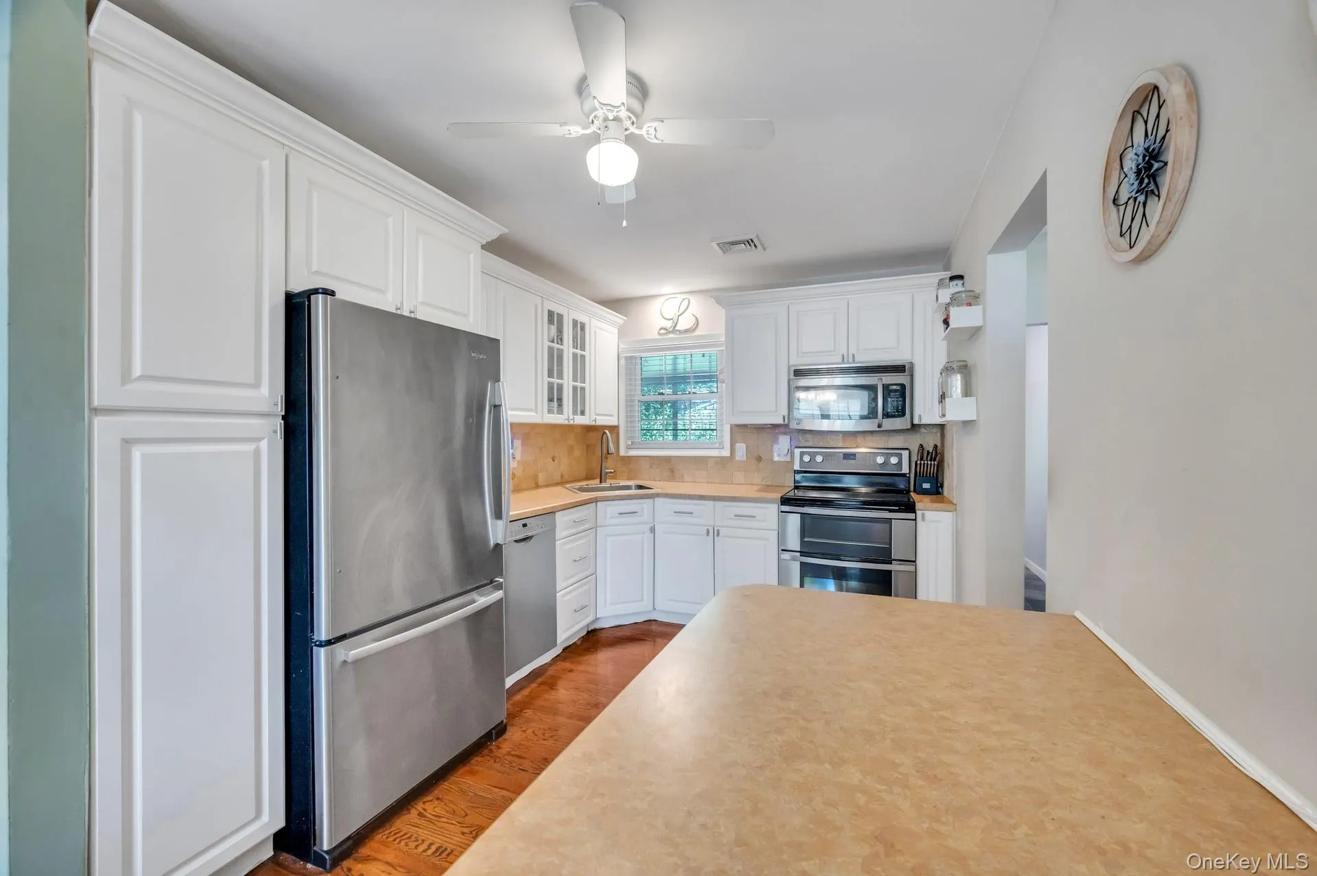 84 Oneida Avenue, Brookhaven, NY, 3 Bedrooms Bedrooms, 6 Rooms Rooms,2 BathroomsBathrooms,Residential,For Rent,Oneida,0,990332 84 Oneida Avenue, Brookhaven, NY, 3 Bedrooms Bedrooms, 6 Rooms Rooms,2 BathroomsBathrooms,Residential,For Rent,Oneida,0,990332