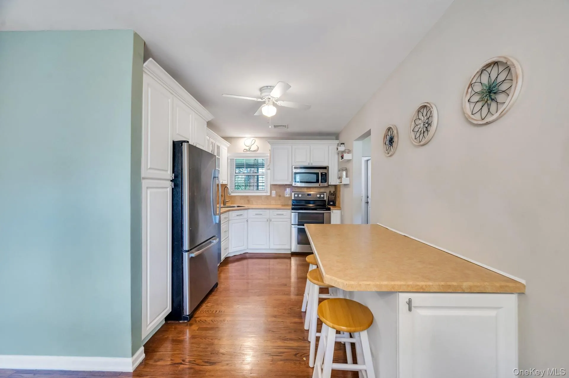84 Oneida Avenue, Brookhaven, NY, 3 Bedrooms Bedrooms, 6 Rooms Rooms,2 BathroomsBathrooms,Residential,For Rent,Oneida,0,990332 84 Oneida Avenue, Brookhaven, NY, 3 Bedrooms Bedrooms, 6 Rooms Rooms,2 BathroomsBathrooms,Residential,For Rent,Oneida,0,990332