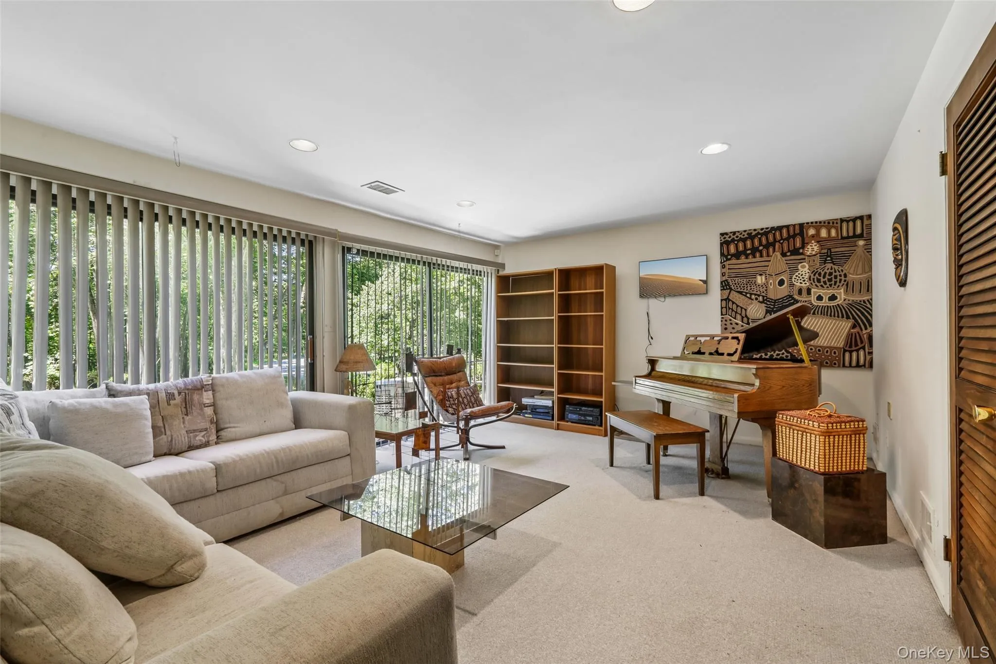 19 Rolling Way, Clarkstown, NY, 4 Bedrooms Bedrooms, 9 Rooms Rooms,2 BathroomsBathrooms,Residential,For Rent,Rolling,0,990335 19 Rolling Way, Clarkstown, NY, 4 Bedrooms Bedrooms, 9 Rooms Rooms,2 BathroomsBathrooms,Residential,For Rent,Rolling,0,990335