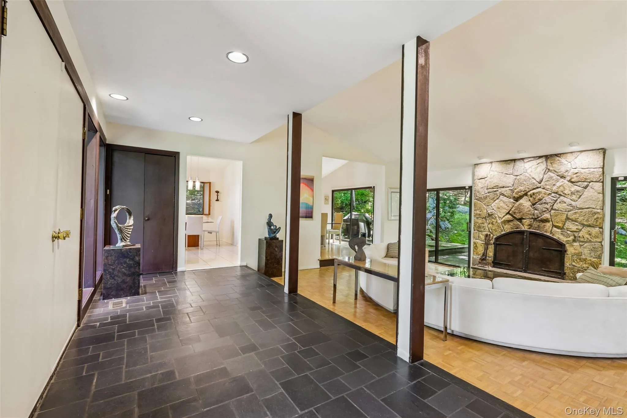 19 Rolling Way, Clarkstown, NY, 4 Bedrooms Bedrooms, 9 Rooms Rooms,2 BathroomsBathrooms,Residential,For Rent,Rolling,0,990335 19 Rolling Way, Clarkstown, NY, 4 Bedrooms Bedrooms, 9 Rooms Rooms,2 BathroomsBathrooms,Residential,For Rent,Rolling,0,990335