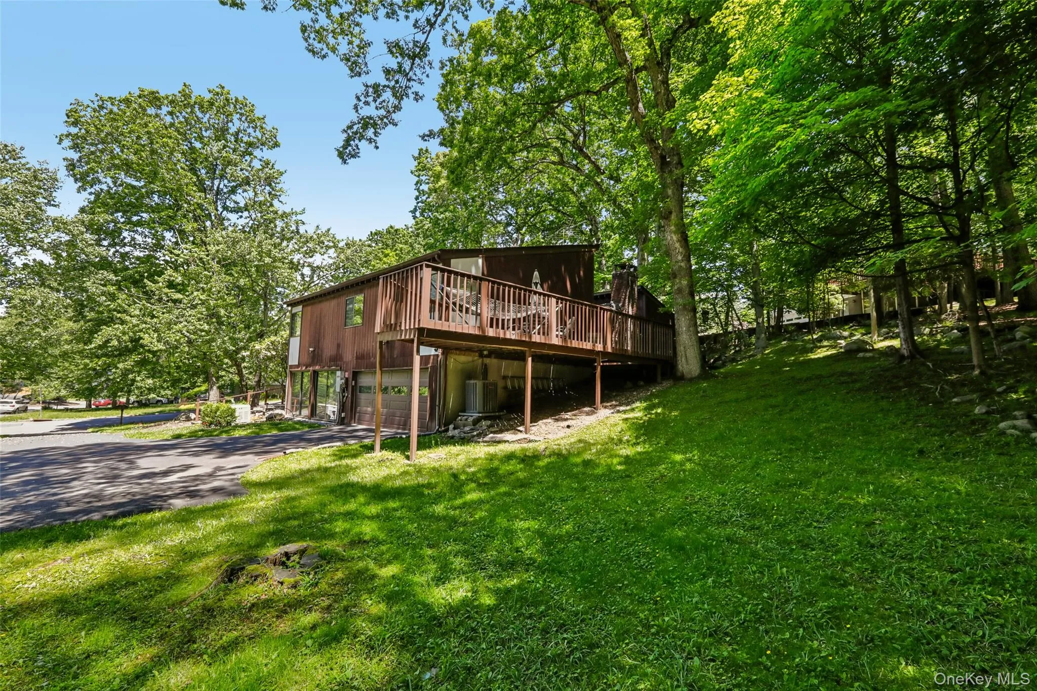 19 Rolling Way, Clarkstown, NY, 4 Bedrooms Bedrooms, 9 Rooms Rooms,2 BathroomsBathrooms,Residential,For Rent,Rolling,0,990335 19 Rolling Way, Clarkstown, NY, 4 Bedrooms Bedrooms, 9 Rooms Rooms,2 BathroomsBathrooms,Residential,For Rent,Rolling,0,990335