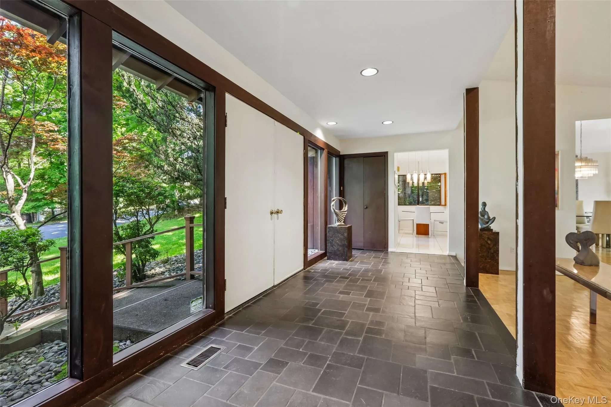 19 Rolling Way, Clarkstown, NY, 4 Bedrooms Bedrooms, 9 Rooms Rooms,2 BathroomsBathrooms,Residential,For Rent,Rolling,0,990335 19 Rolling Way, Clarkstown, NY, 4 Bedrooms Bedrooms, 9 Rooms Rooms,2 BathroomsBathrooms,Residential,For Rent,Rolling,0,990335