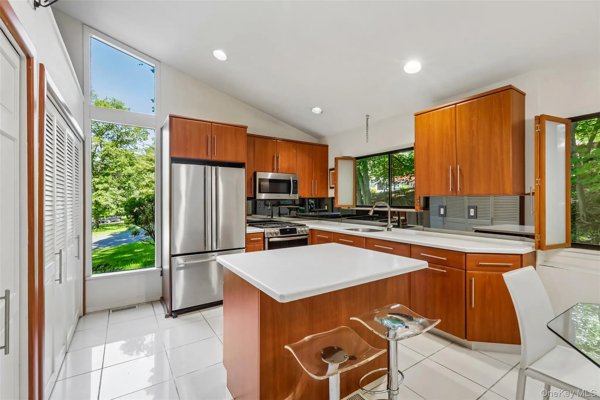 19 Rolling Way, Clarkstown, NY, 4 Bedrooms Bedrooms, 9 Rooms Rooms,2 BathroomsBathrooms,Residential,For Rent,Rolling,0,990335 19 Rolling Way, Clarkstown, NY, 4 Bedrooms Bedrooms, 9 Rooms Rooms,2 BathroomsBathrooms,Residential,For Rent,Rolling,0,990335