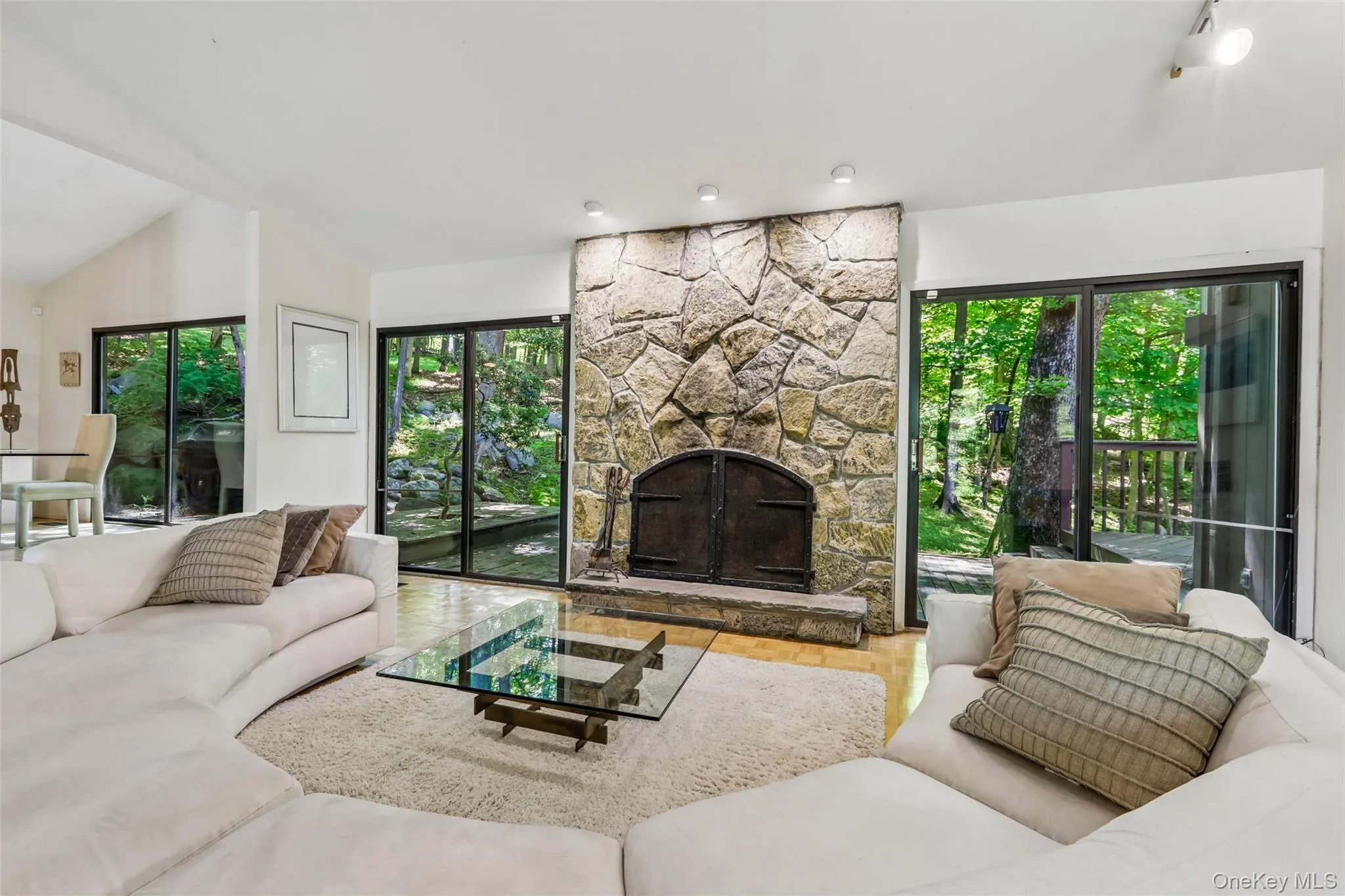 19 Rolling Way, Clarkstown, NY, 4 Bedrooms Bedrooms, 9 Rooms Rooms,2 BathroomsBathrooms,Residential,For Rent,Rolling,0,990335 19 Rolling Way, Clarkstown, NY, 4 Bedrooms Bedrooms, 9 Rooms Rooms,2 BathroomsBathrooms,Residential,For Rent,Rolling,0,990335