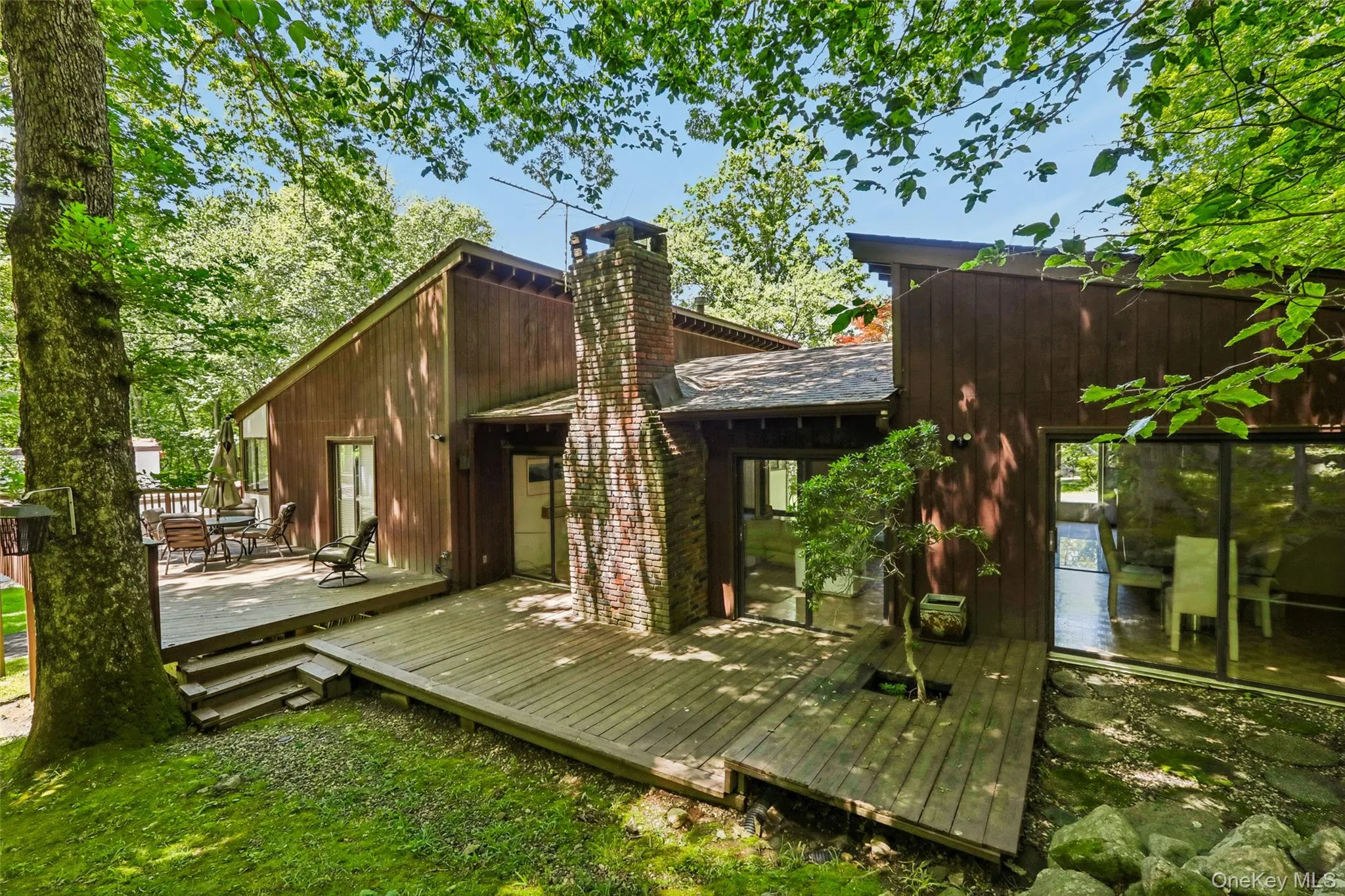 19 Rolling Way, Clarkstown, NY, 4 Bedrooms Bedrooms, 9 Rooms Rooms,2 BathroomsBathrooms,Residential,For Rent,Rolling,0,990335 19 Rolling Way, Clarkstown, NY, 4 Bedrooms Bedrooms, 9 Rooms Rooms,2 BathroomsBathrooms,Residential,For Rent,Rolling,0,990335