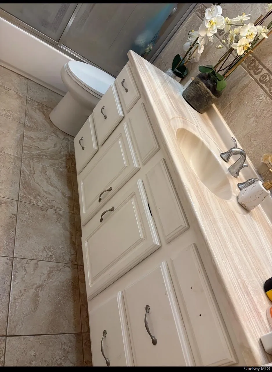 82 Bedford Road, Hempstead, NY, 5 Bedrooms Bedrooms, 10 Rooms Rooms,2 BathroomsBathrooms,Residential,For Rent,Bedford,0,990342 82 Bedford Road, Hempstead, NY, 5 Bedrooms Bedrooms, 10 Rooms Rooms,2 BathroomsBathrooms,Residential,For Rent,Bedford,0,990342