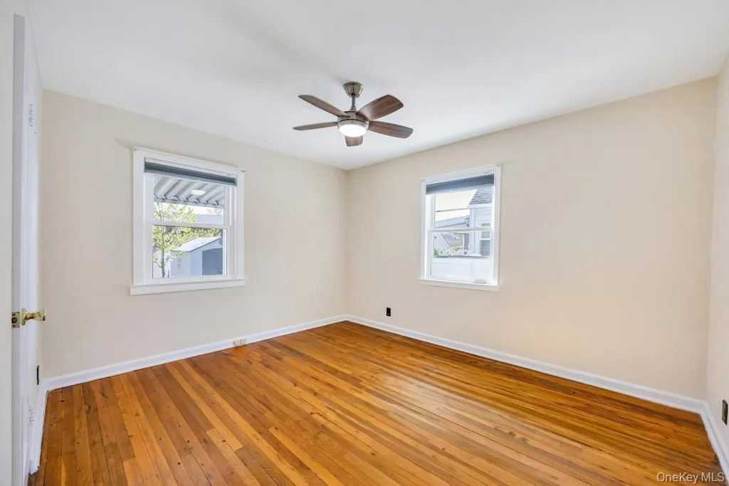 126 New York Avenue, Hempstead, NY, 3 Bedrooms Bedrooms, 6 Rooms Rooms,1 BathroomBathrooms,Residential,For Rent,New York,0,KEY990347 126 New York Avenue, Hempstead, NY, 3 Bedrooms Bedrooms, 6 Rooms Rooms,1 BathroomBathrooms,Residential,For Rent,New York,0,KEY990347