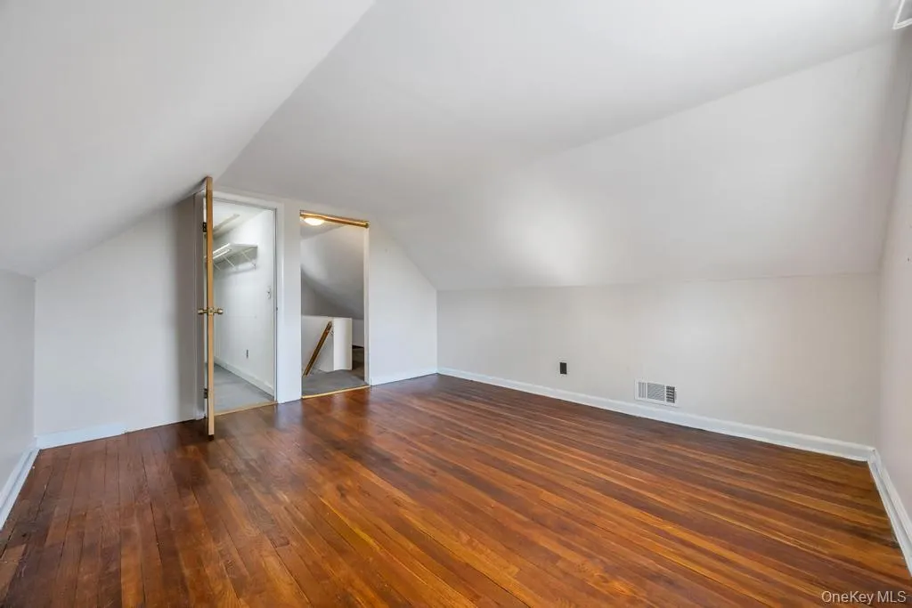 126 New York Avenue, Hempstead, NY, 3 Bedrooms Bedrooms, 6 Rooms Rooms,1 BathroomBathrooms,Residential,For Rent,New York,0,KEY990347 126 New York Avenue, Hempstead, NY, 3 Bedrooms Bedrooms, 6 Rooms Rooms,1 BathroomBathrooms,Residential,For Rent,New York,0,KEY990347
