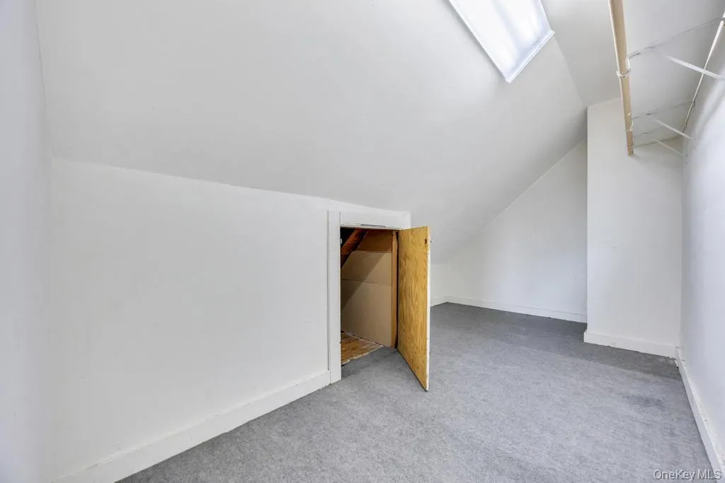 126 New York Avenue, Hempstead, NY, 3 Bedrooms Bedrooms, 6 Rooms Rooms,1 BathroomBathrooms,Residential,For Rent,New York,0,KEY990347 126 New York Avenue, Hempstead, NY, 3 Bedrooms Bedrooms, 6 Rooms Rooms,1 BathroomBathrooms,Residential,For Rent,New York,0,KEY990347