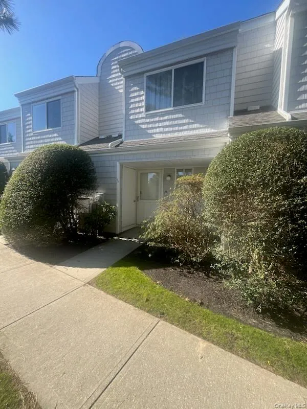 220 Montauk Highway, Southampton, NY, 2 Bedrooms Bedrooms, 5 Rooms Rooms,1 BathroomBathrooms,Residential Lease,For Rent,Montauk,0,990364 220 Montauk Highway, Southampton, NY, 2 Bedrooms Bedrooms, 5 Rooms Rooms,1 BathroomBathrooms,Residential Lease,For Rent,Montauk,0,990364