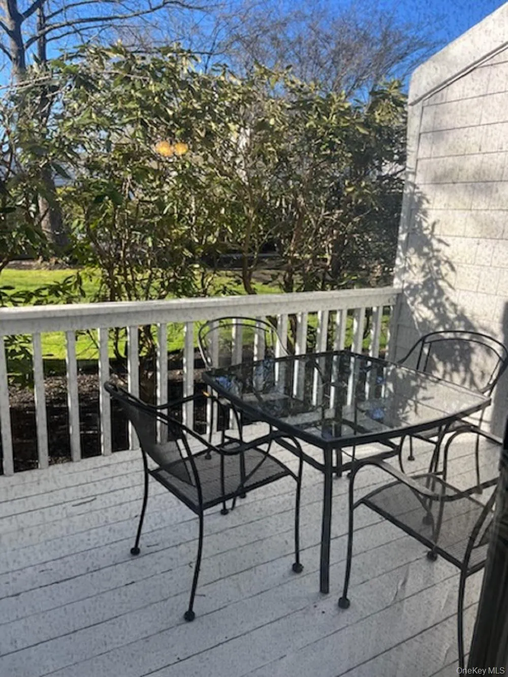 220 Montauk Highway, Southampton, NY, 2 Bedrooms Bedrooms, 5 Rooms Rooms,1 BathroomBathrooms,Residential Lease,For Rent,Montauk,0,990364 220 Montauk Highway, Southampton, NY, 2 Bedrooms Bedrooms, 5 Rooms Rooms,1 BathroomBathrooms,Residential Lease,For Rent,Montauk,0,990364