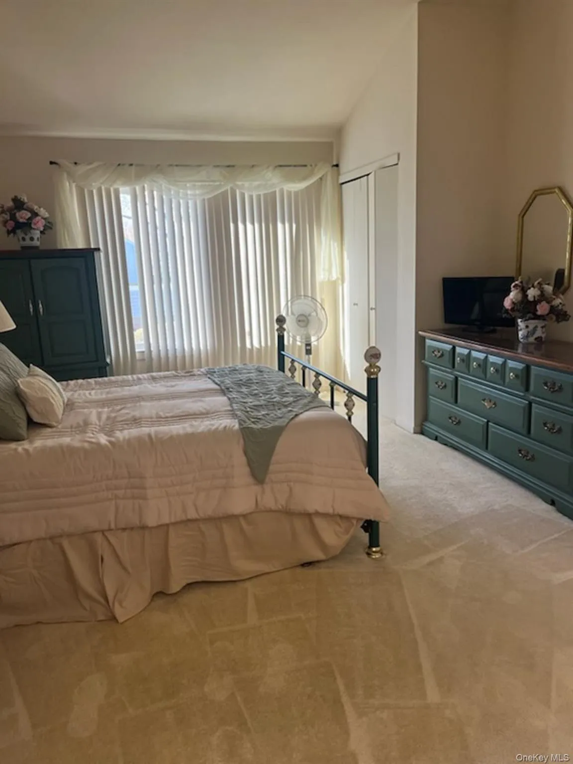 220 Montauk Highway, Southampton, NY, 2 Bedrooms Bedrooms, 5 Rooms Rooms,1 BathroomBathrooms,Residential Lease,For Rent,Montauk,0,990364 220 Montauk Highway, Southampton, NY, 2 Bedrooms Bedrooms, 5 Rooms Rooms,1 BathroomBathrooms,Residential Lease,For Rent,Montauk,0,990364