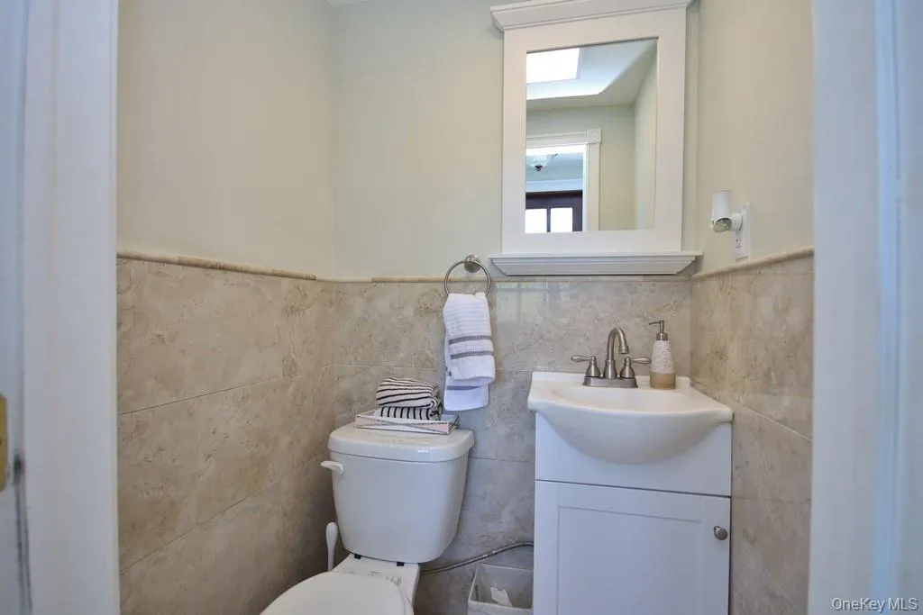 Powder room Powder room
