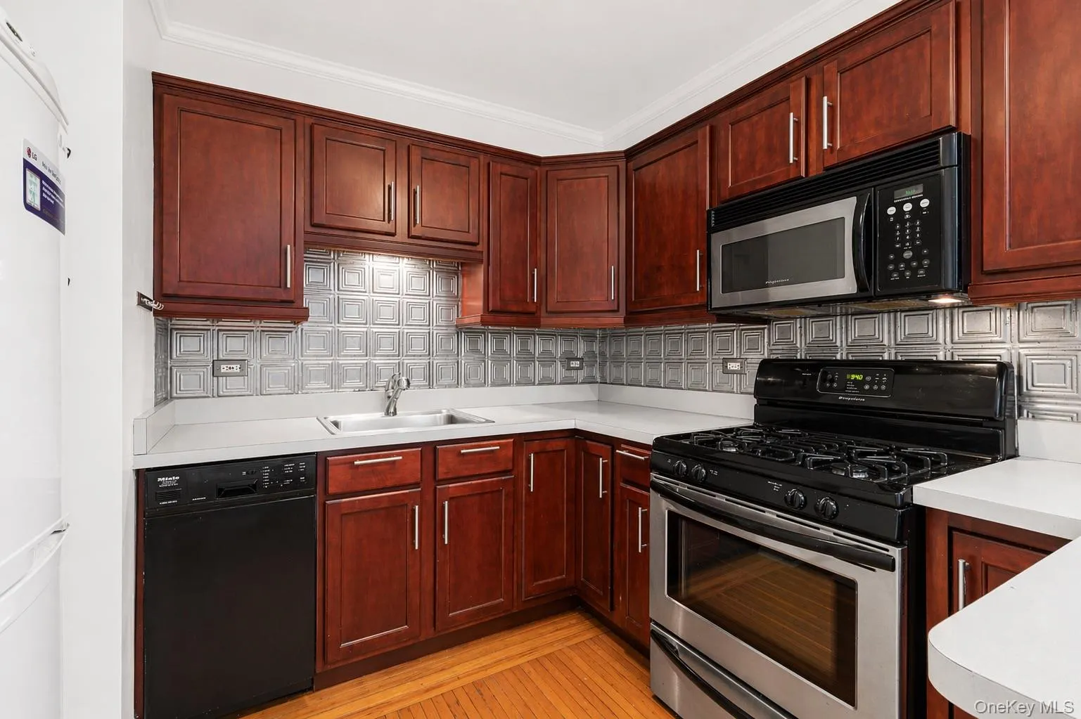 290 Sixth Avenue, New York, NY, 1 Bedroom Bedrooms, 1 Room Rooms,1 BathroomBathrooms,Residential,For Rent,Sixth,0,990370 290 Sixth Avenue, New York, NY, 1 Bedroom Bedrooms, 1 Room Rooms,1 BathroomBathrooms,Residential,For Rent,Sixth,0,990370