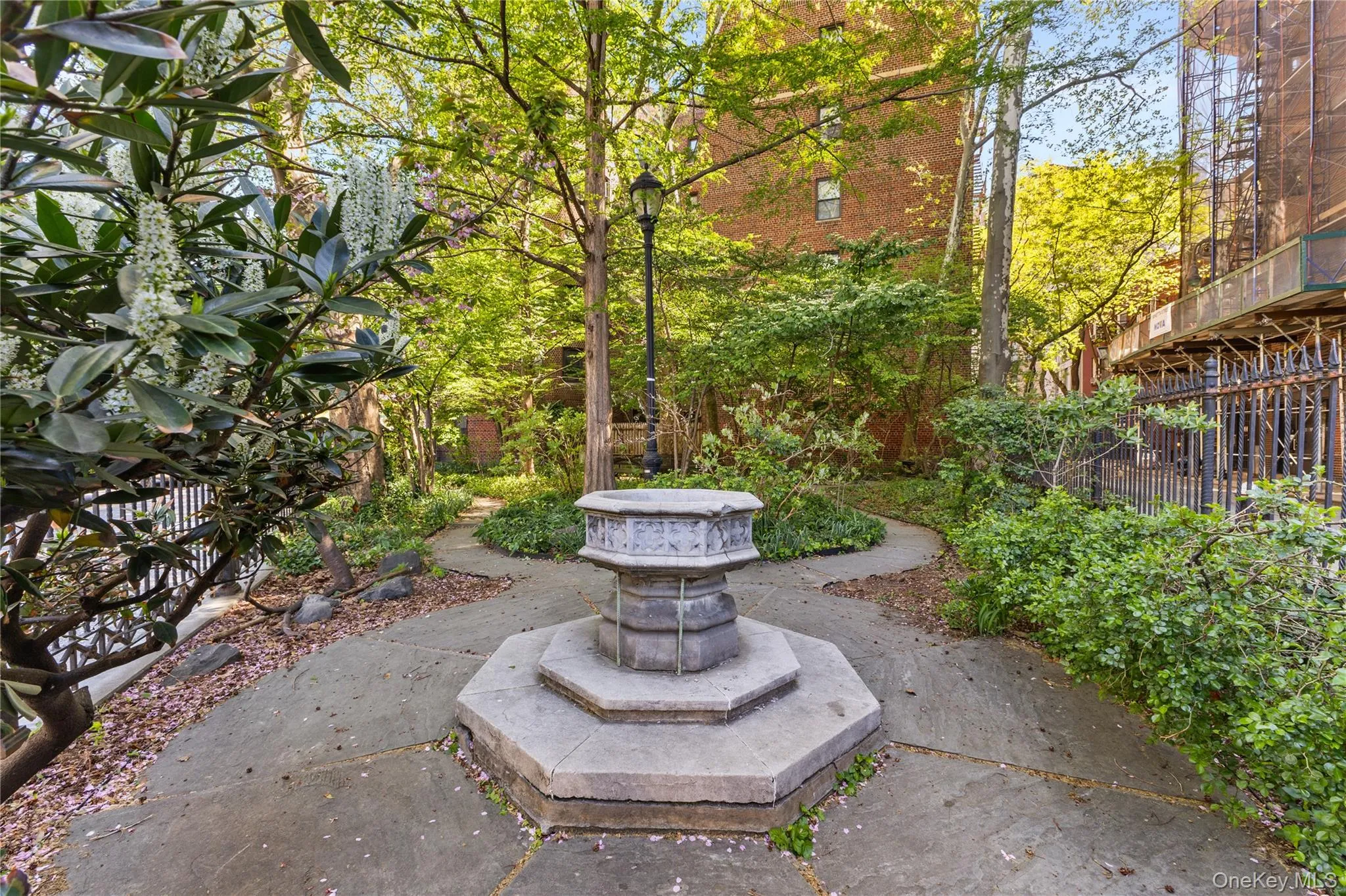 290 Sixth Avenue, New York, NY, 1 Bedroom Bedrooms, 1 Room Rooms,1 BathroomBathrooms,Residential,For Rent,Sixth,0,990370 290 Sixth Avenue, New York, NY, 1 Bedroom Bedrooms, 1 Room Rooms,1 BathroomBathrooms,Residential,For Rent,Sixth,0,990370