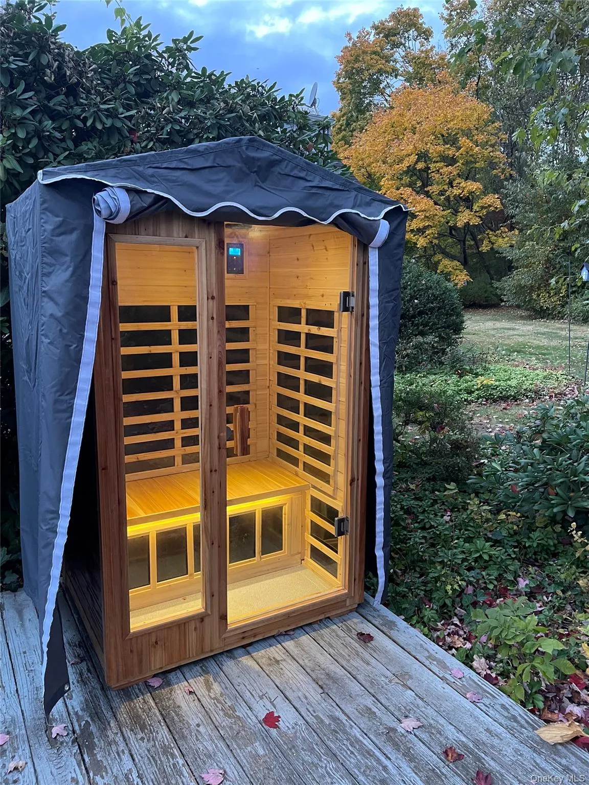 Outdoor sauna available upon request Outdoor sauna available upon request