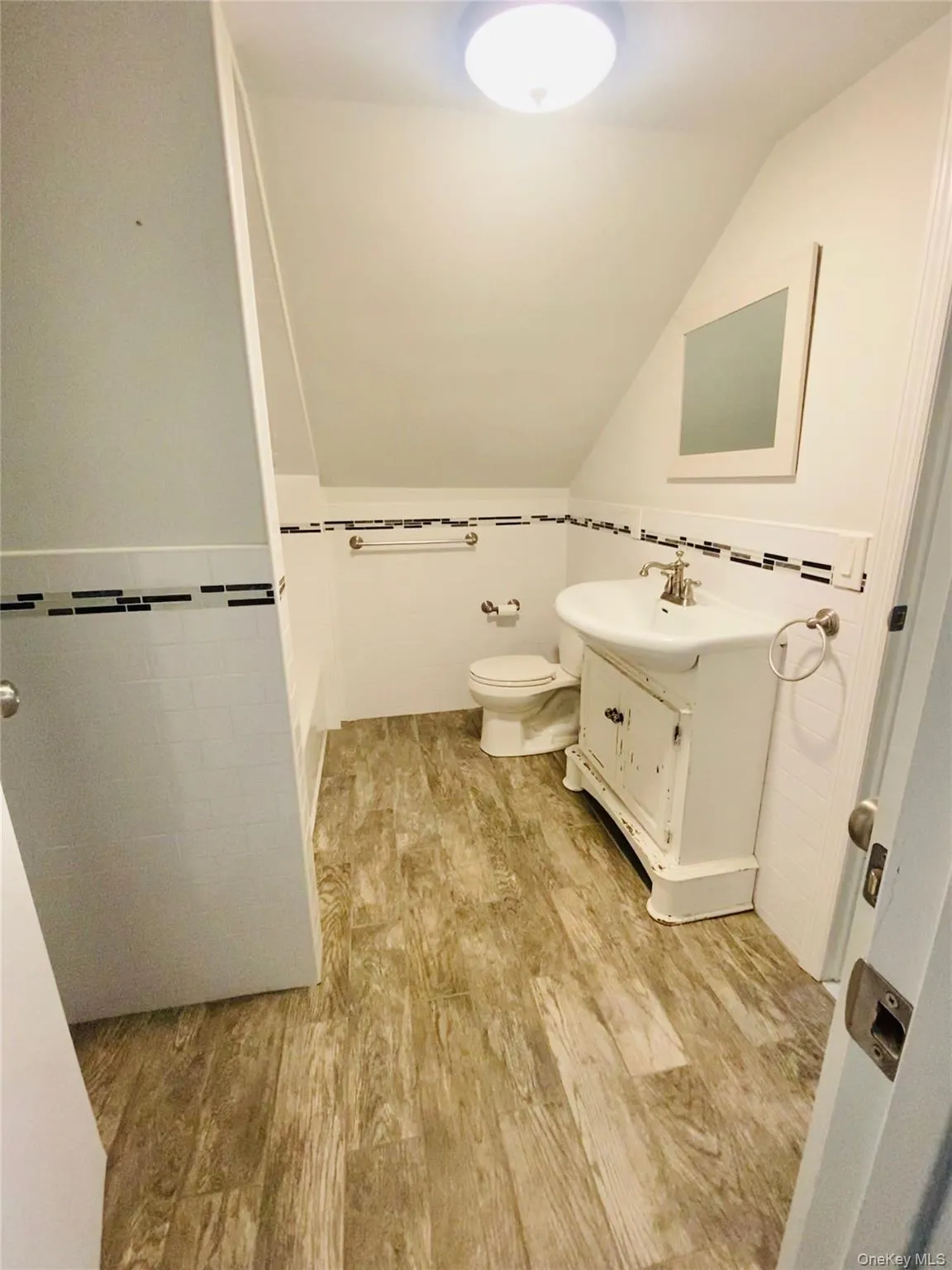 69 Grand Avenue, Hempstead, NY, 2 Bedrooms Bedrooms, 6 Rooms Rooms,2 BathroomsBathrooms,Residential Lease,For Rent,Grand,0,990426 69 Grand Avenue, Hempstead, NY, 2 Bedrooms Bedrooms, 6 Rooms Rooms,2 BathroomsBathrooms,Residential Lease,For Rent,Grand,0,990426