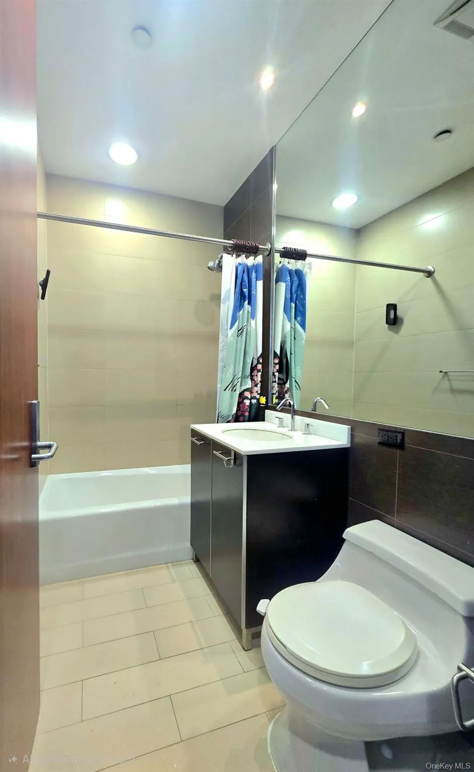 42-05 Parsons Boulevard, New York, NY, 2 Bedrooms Bedrooms, 7 Rooms Rooms,2 BathroomsBathrooms,Residential Lease,For Rent,Parsons,0,990440 42-05 Parsons Boulevard, New York, NY, 2 Bedrooms Bedrooms, 7 Rooms Rooms,2 BathroomsBathrooms,Residential Lease,For Rent,Parsons,0,990440