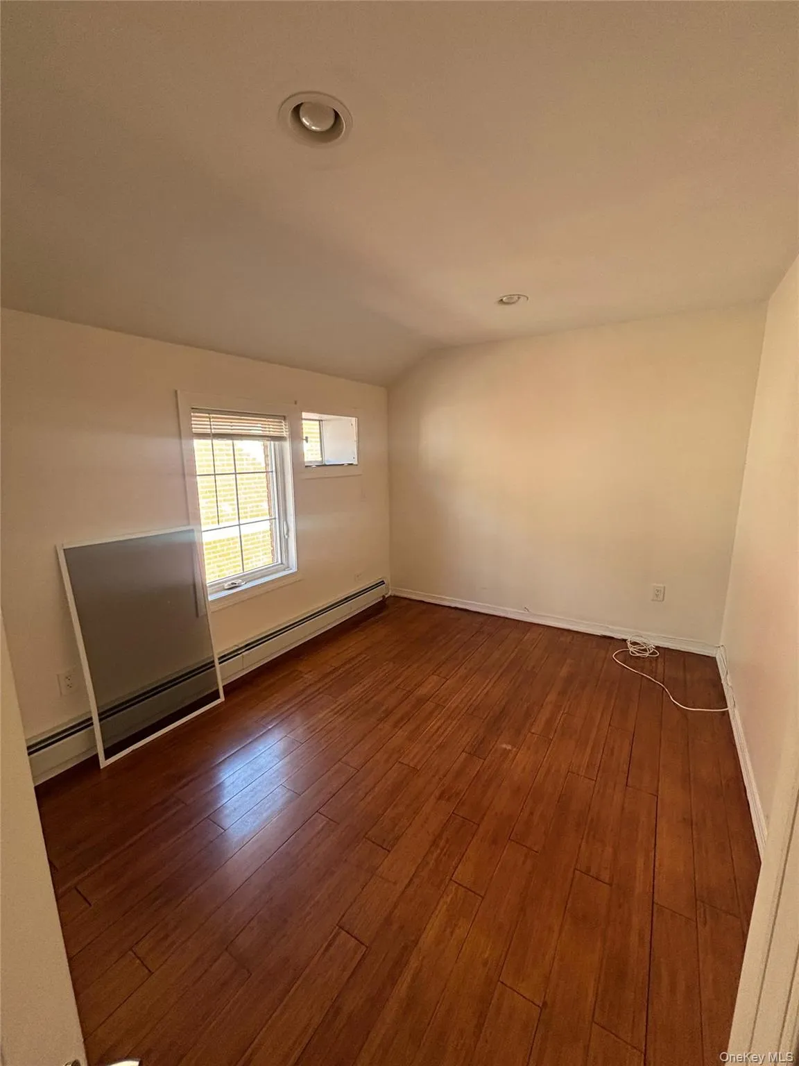 12032 201st Street, New York, NY, 3 Bedrooms Bedrooms, 5 Rooms Rooms,2 BathroomsBathrooms,Residential Lease,For Rent,201st,0,990445 12032 201st Street, New York, NY, 3 Bedrooms Bedrooms, 5 Rooms Rooms,2 BathroomsBathrooms,Residential Lease,For Rent,201st,0,990445