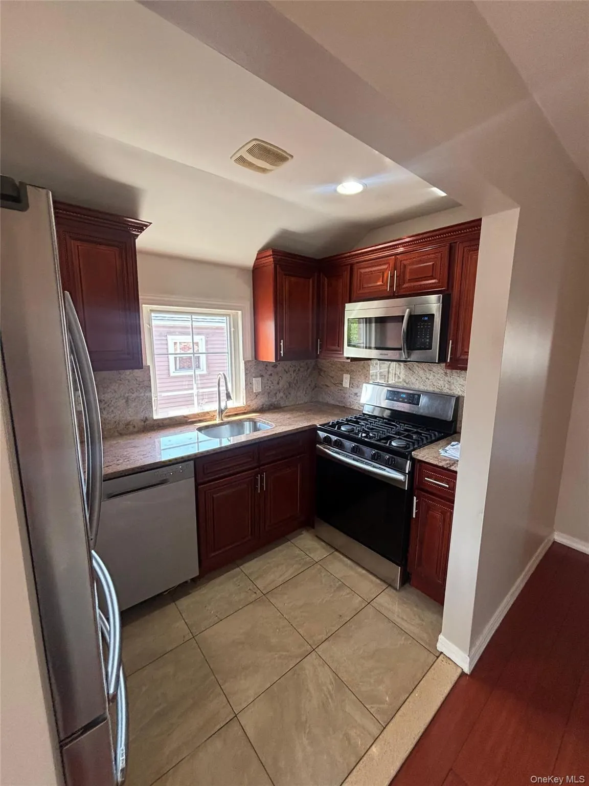 12032 201st Street, New York, NY, 3 Bedrooms Bedrooms, 5 Rooms Rooms,2 BathroomsBathrooms,Residential Lease,For Rent,201st,0,990445 12032 201st Street, New York, NY, 3 Bedrooms Bedrooms, 5 Rooms Rooms,2 BathroomsBathrooms,Residential Lease,For Rent,201st,0,990445