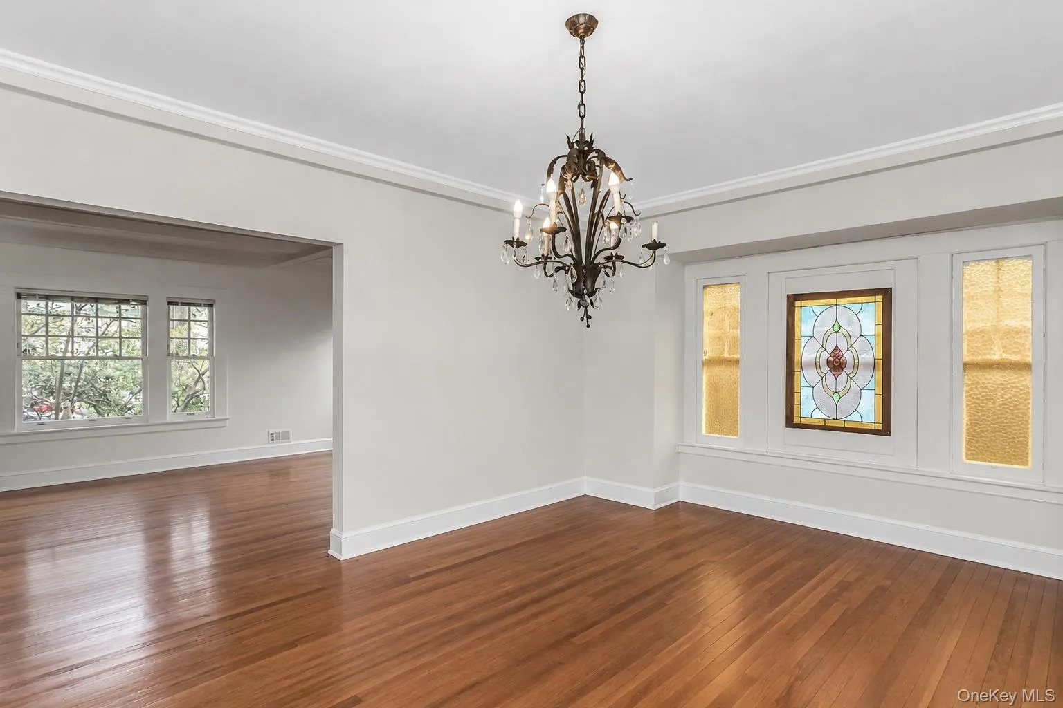 116 82nd Road, New York, NY, 4 Bedrooms Bedrooms, 10 Rooms Rooms,1 BathroomBathrooms,Residential,For Rent,82nd,0,990448 116 82nd Road, New York, NY, 4 Bedrooms Bedrooms, 10 Rooms Rooms,1 BathroomBathrooms,Residential,For Rent,82nd,0,990448