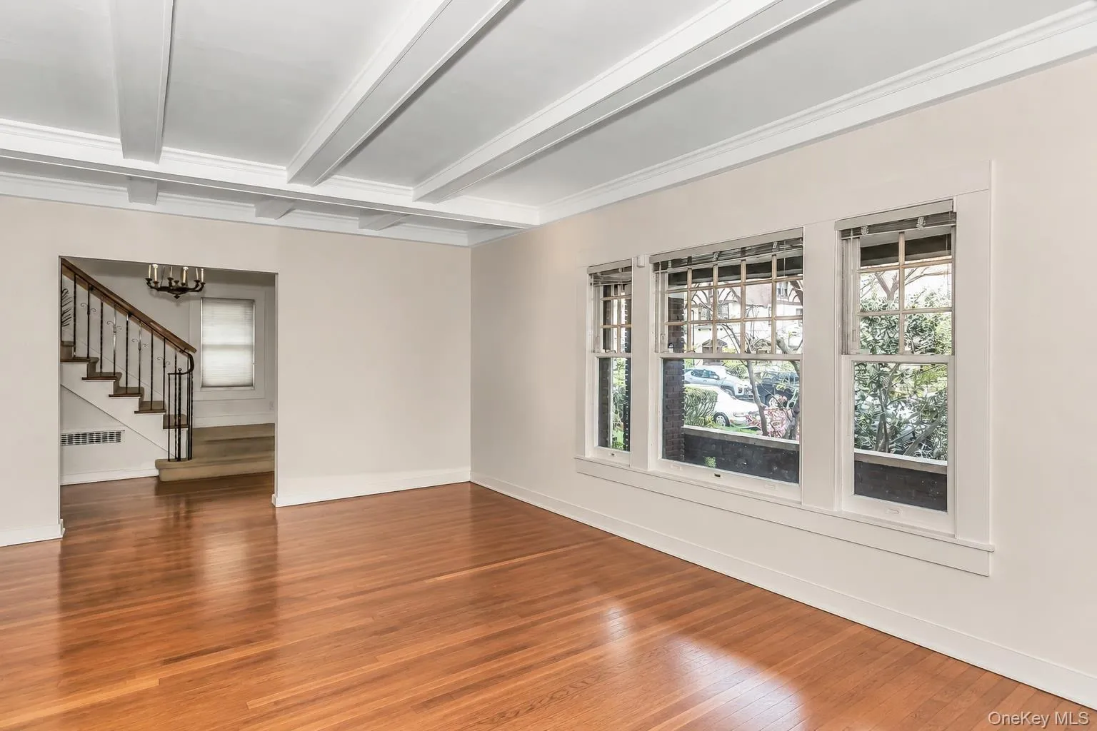 116 82nd Road, New York, NY, 4 Bedrooms Bedrooms, 10 Rooms Rooms,1 BathroomBathrooms,Residential,For Rent,82nd,0,990448 116 82nd Road, New York, NY, 4 Bedrooms Bedrooms, 10 Rooms Rooms,1 BathroomBathrooms,Residential,For Rent,82nd,0,990448