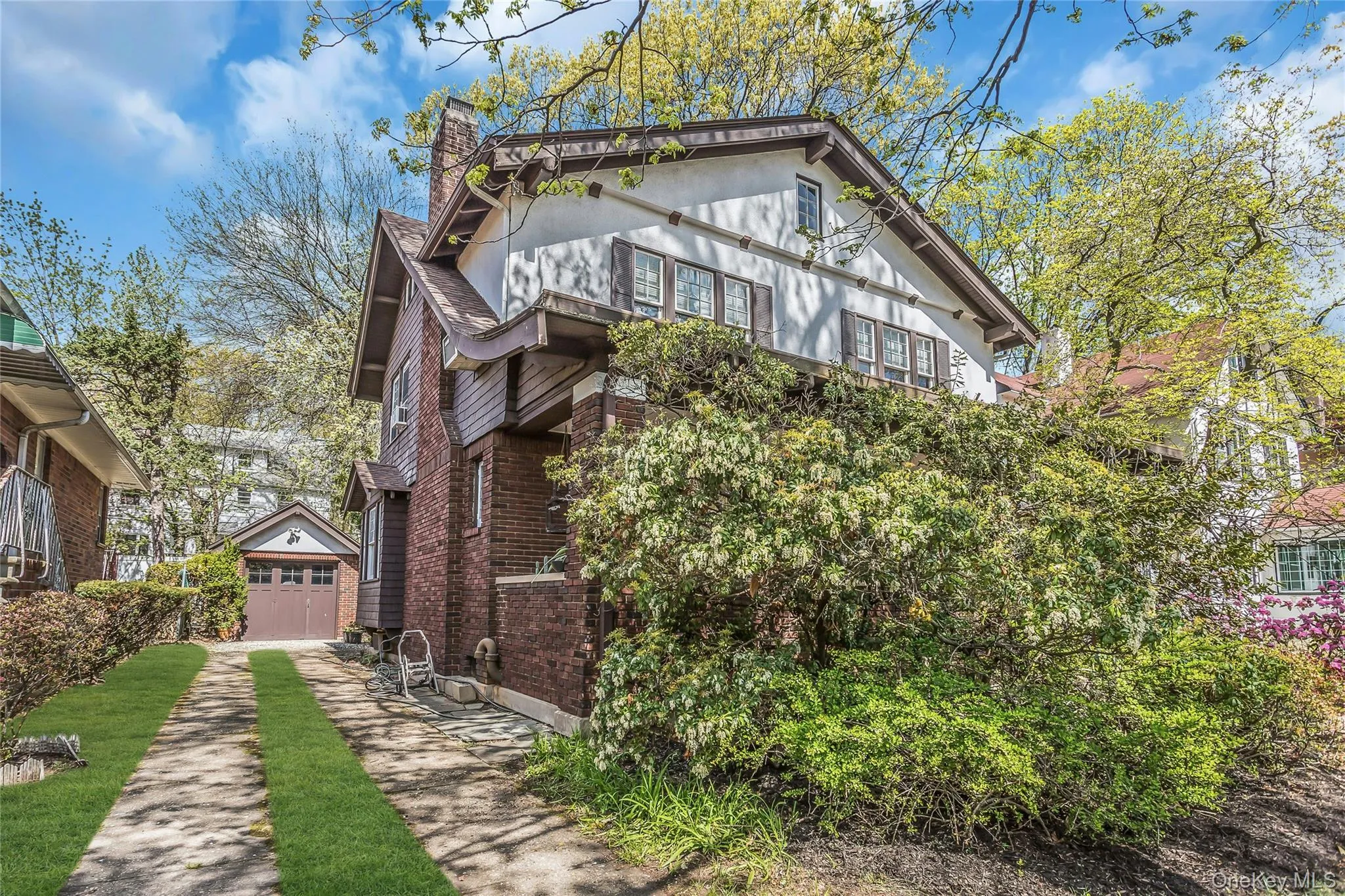 116 82nd Road, New York, NY, 4 Bedrooms Bedrooms, 10 Rooms Rooms,1 BathroomBathrooms,Residential,For Rent,82nd,0,990448 116 82nd Road, New York, NY, 4 Bedrooms Bedrooms, 10 Rooms Rooms,1 BathroomBathrooms,Residential,For Rent,82nd,0,990448