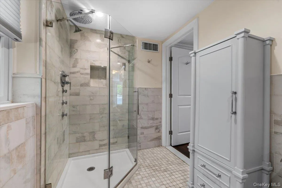 5 Fox Lane, Oyster Bay, NY, 4 Bedrooms Bedrooms, 9 Rooms Rooms,3 BathroomsBathrooms,Residential,For Rent,Fox,0,990449 5 Fox Lane, Oyster Bay, NY, 4 Bedrooms Bedrooms, 9 Rooms Rooms,3 BathroomsBathrooms,Residential,For Rent,Fox,0,990449