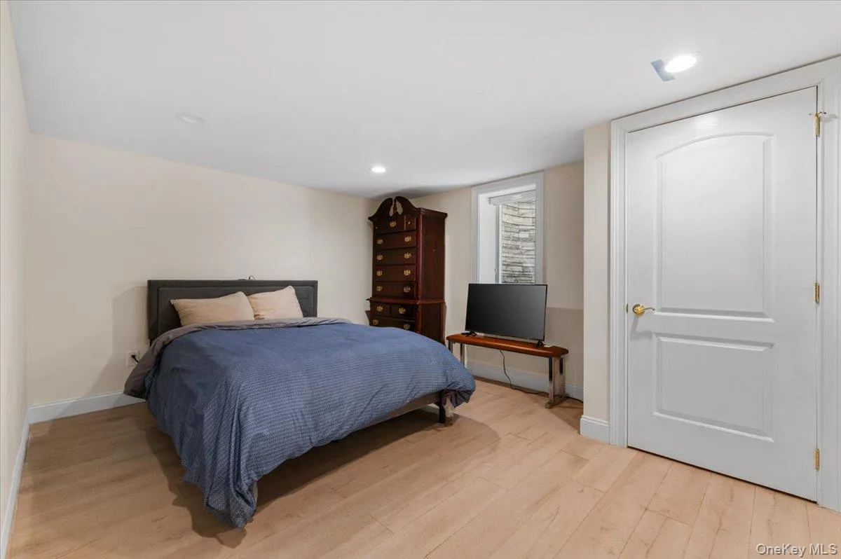 5 Fox Lane, Oyster Bay, NY, 4 Bedrooms Bedrooms, 9 Rooms Rooms,3 BathroomsBathrooms,Residential,For Rent,Fox,0,990449 5 Fox Lane, Oyster Bay, NY, 4 Bedrooms Bedrooms, 9 Rooms Rooms,3 BathroomsBathrooms,Residential,For Rent,Fox,0,990449